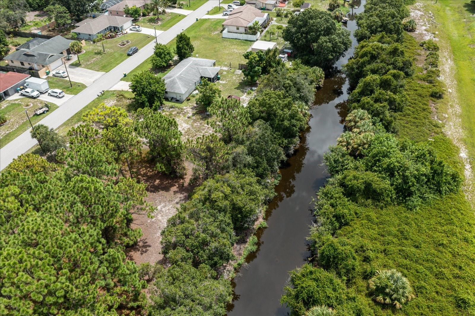 Image 7 of 13 For 10485 Greenway Avenue