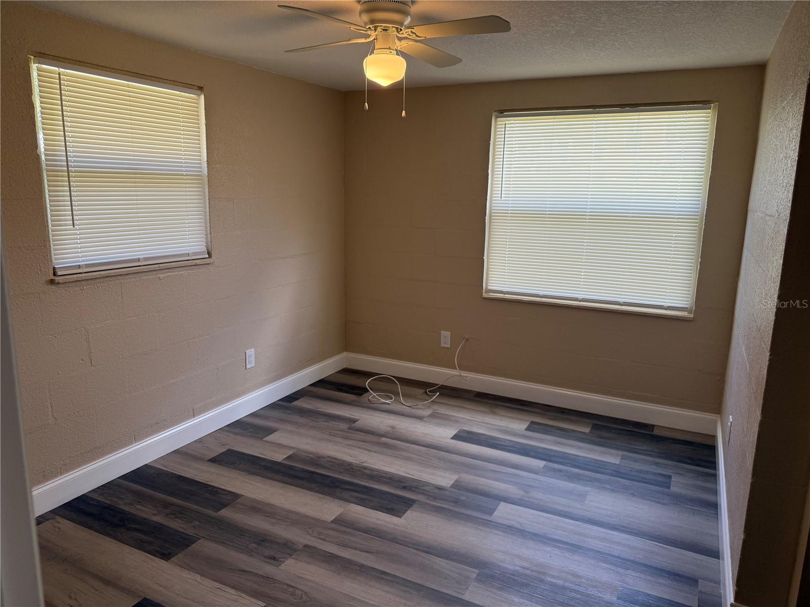 Image 10 of 13 For 1007 8th Street W