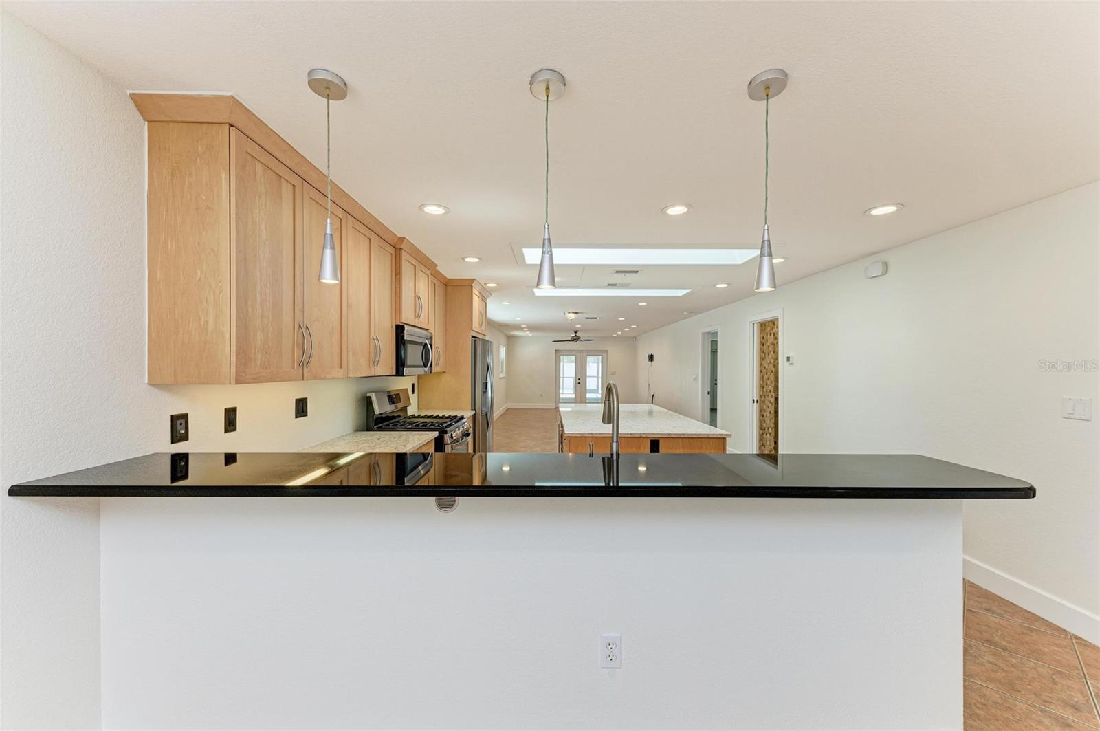 Image 10 of 33 For 2110 Hawthorne Street