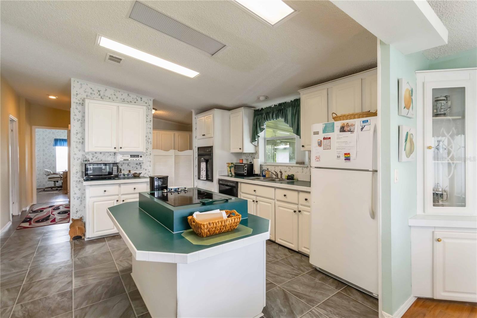 Image 11 of 29 For 5316 53rd Avenue E C20