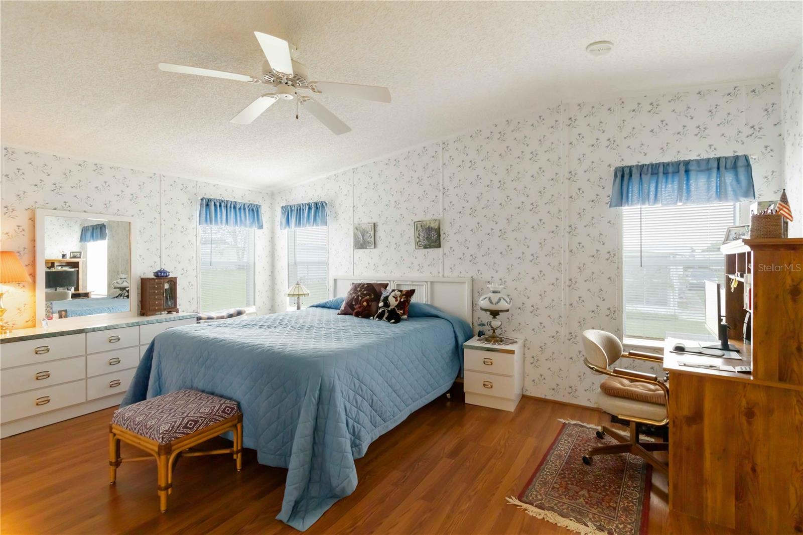 Image 15 of 29 For 5316 53rd Avenue E C20