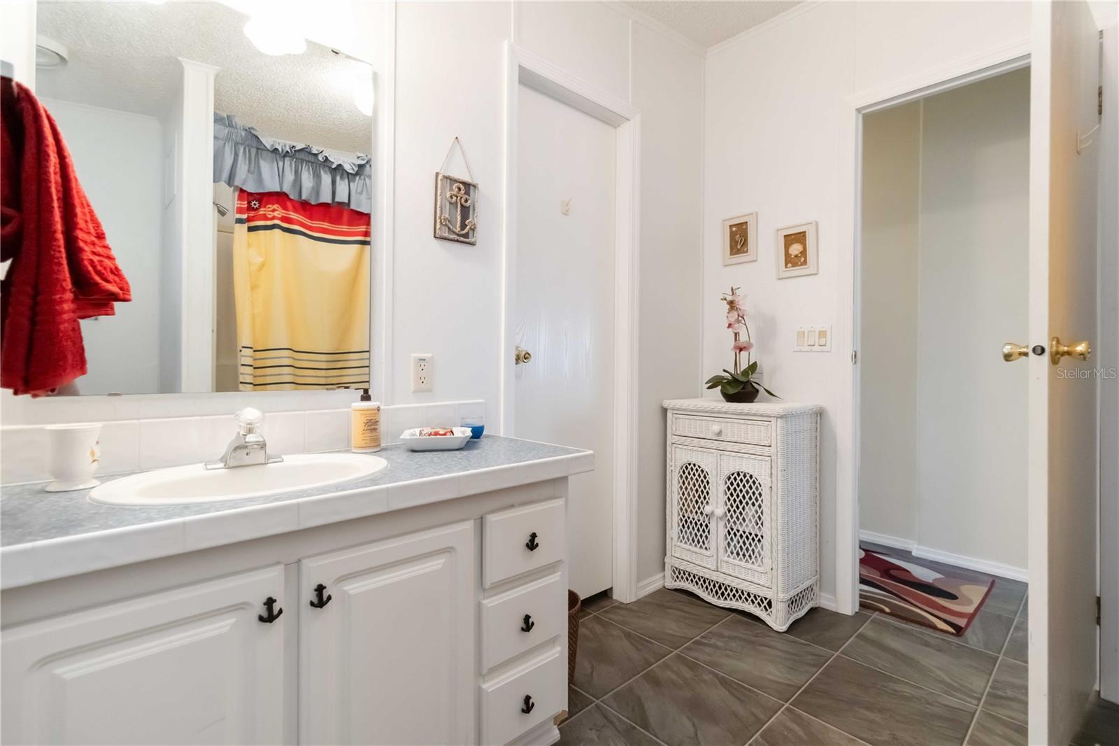 Image 20 of 29 For 5316 53rd Avenue E C20