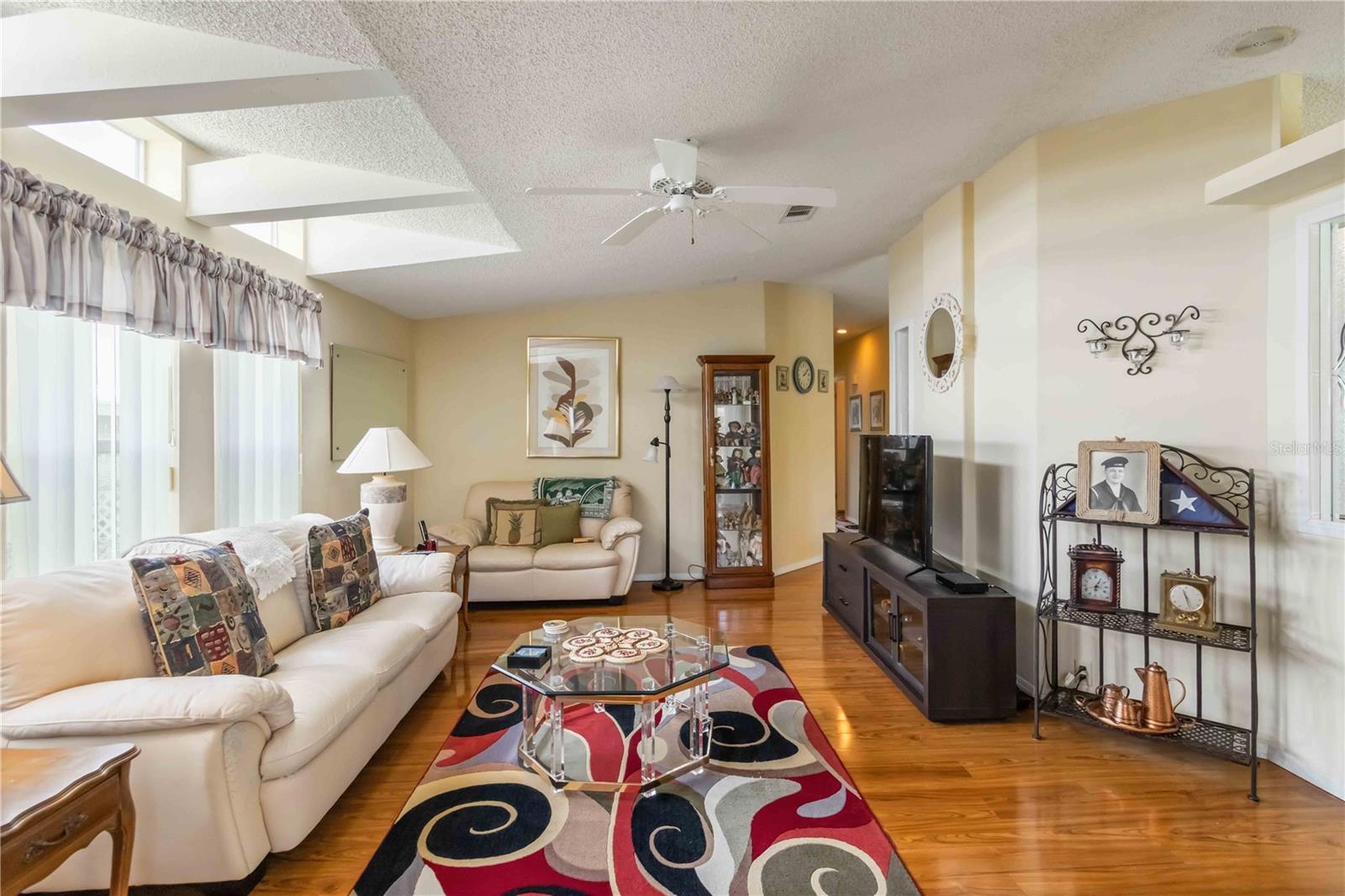 Image 7 of 29 For 5316 53rd Avenue E C20