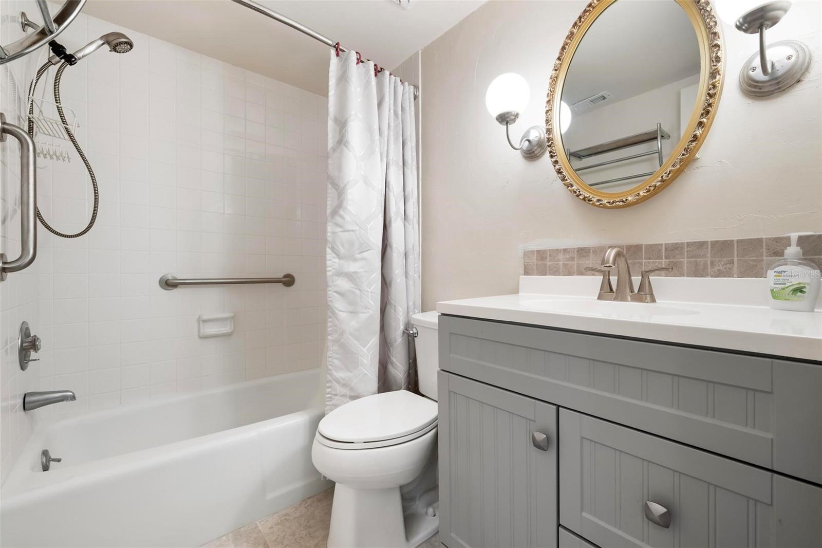 Image 23 of 25 For 2227 Circlewood Drive 52