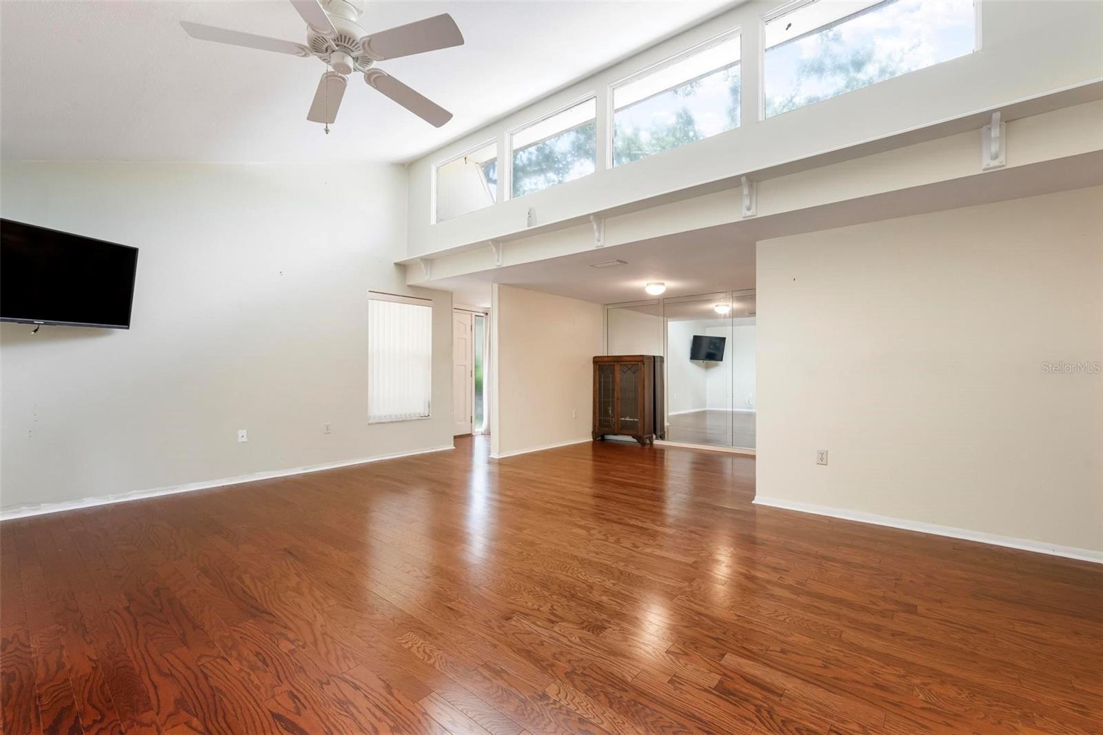 Image 8 of 25 For 2227 Circlewood Drive 52