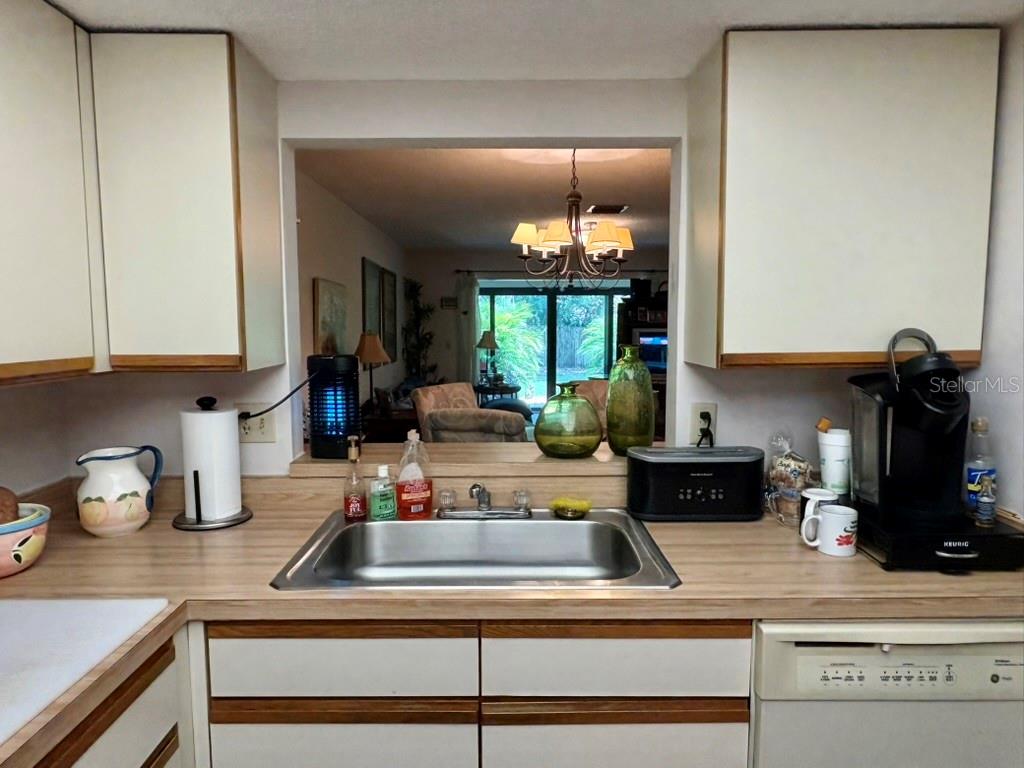 Image 12 of 47 For 4414 Spicewood Drive C