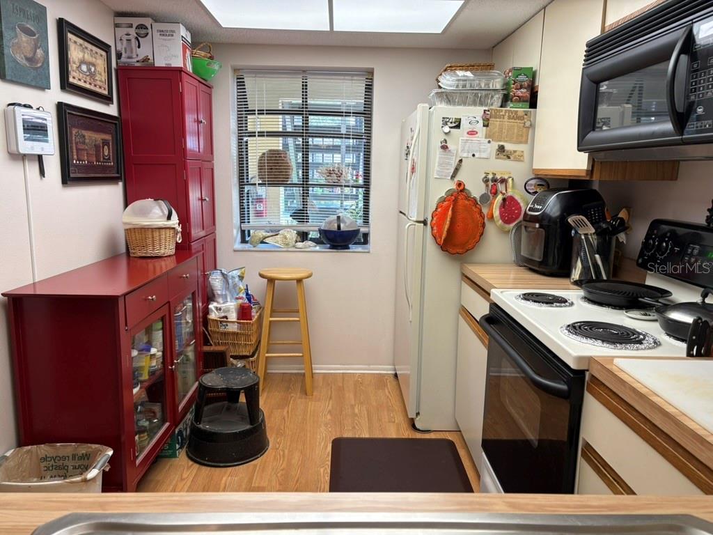 Image 13 of 47 For 4414 Spicewood Drive C