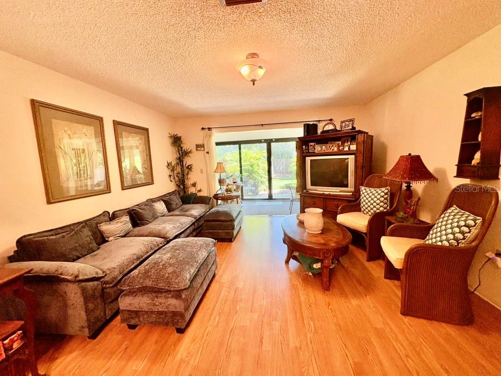 Image 4 of 47 For 4414 Spicewood Drive C