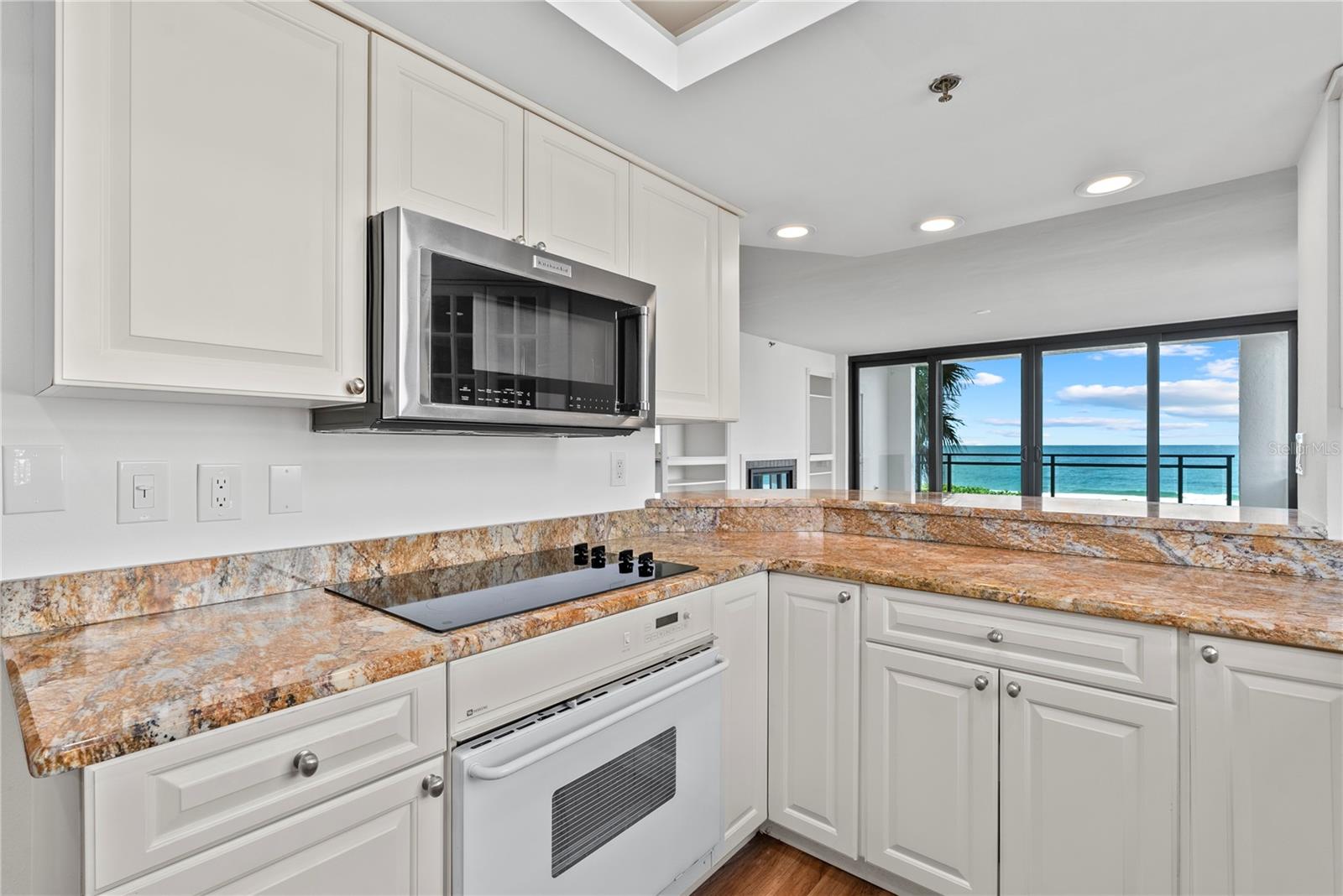 Image 16 of 41 For 4241 Gulf Of Mexico Drive 202