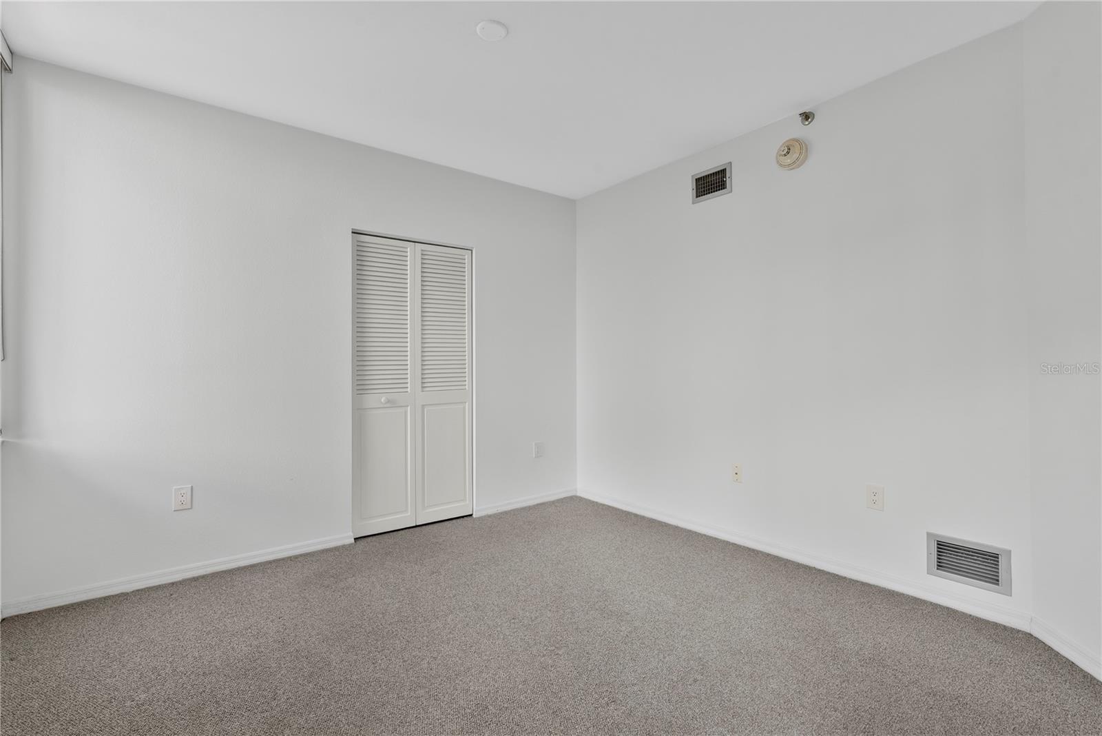 Image 32 of 41 For 4241 Gulf Of Mexico Drive 202