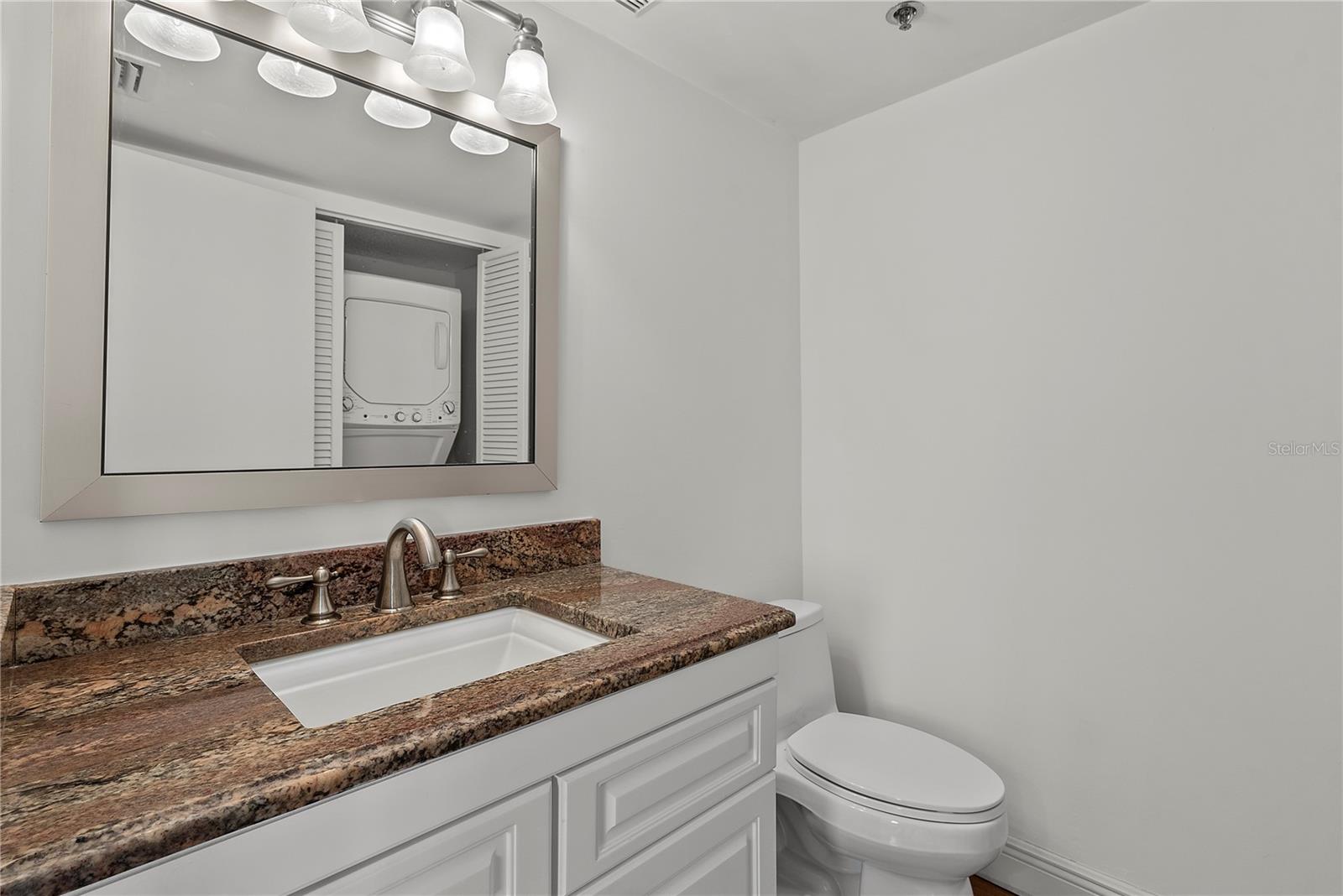 Image 33 of 41 For 4241 Gulf Of Mexico Drive 202
