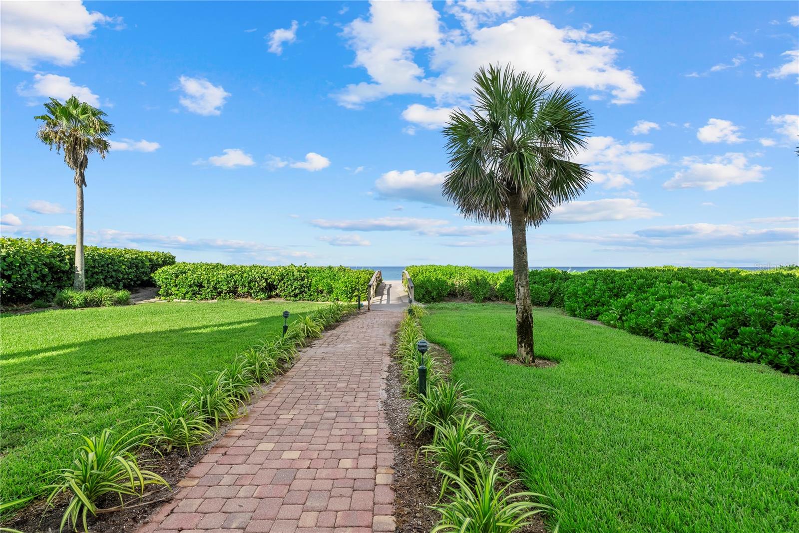 Image 34 of 41 For 4241 Gulf Of Mexico Drive 202