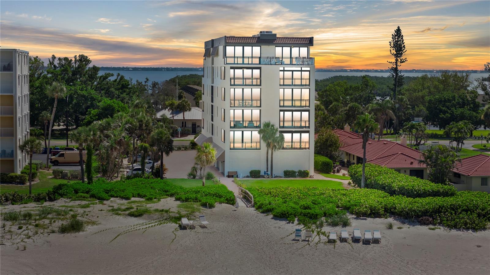 Image 40 of 41 For 4241 Gulf Of Mexico Drive 202