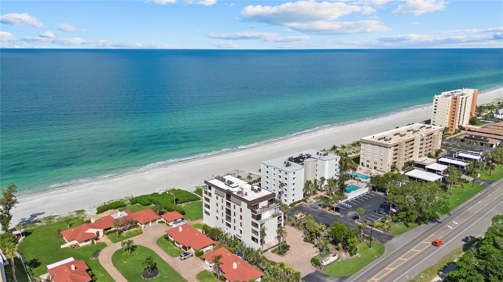 Image 8 of 41 For 4241 Gulf Of Mexico Drive 202
