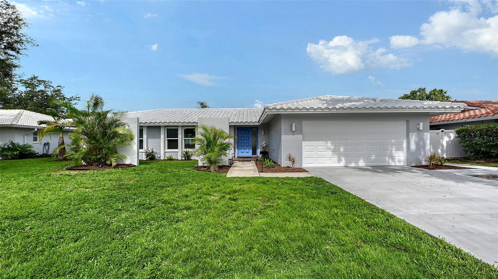 Details for 2852 Captiva Drive, SARASOTA, FL 34231