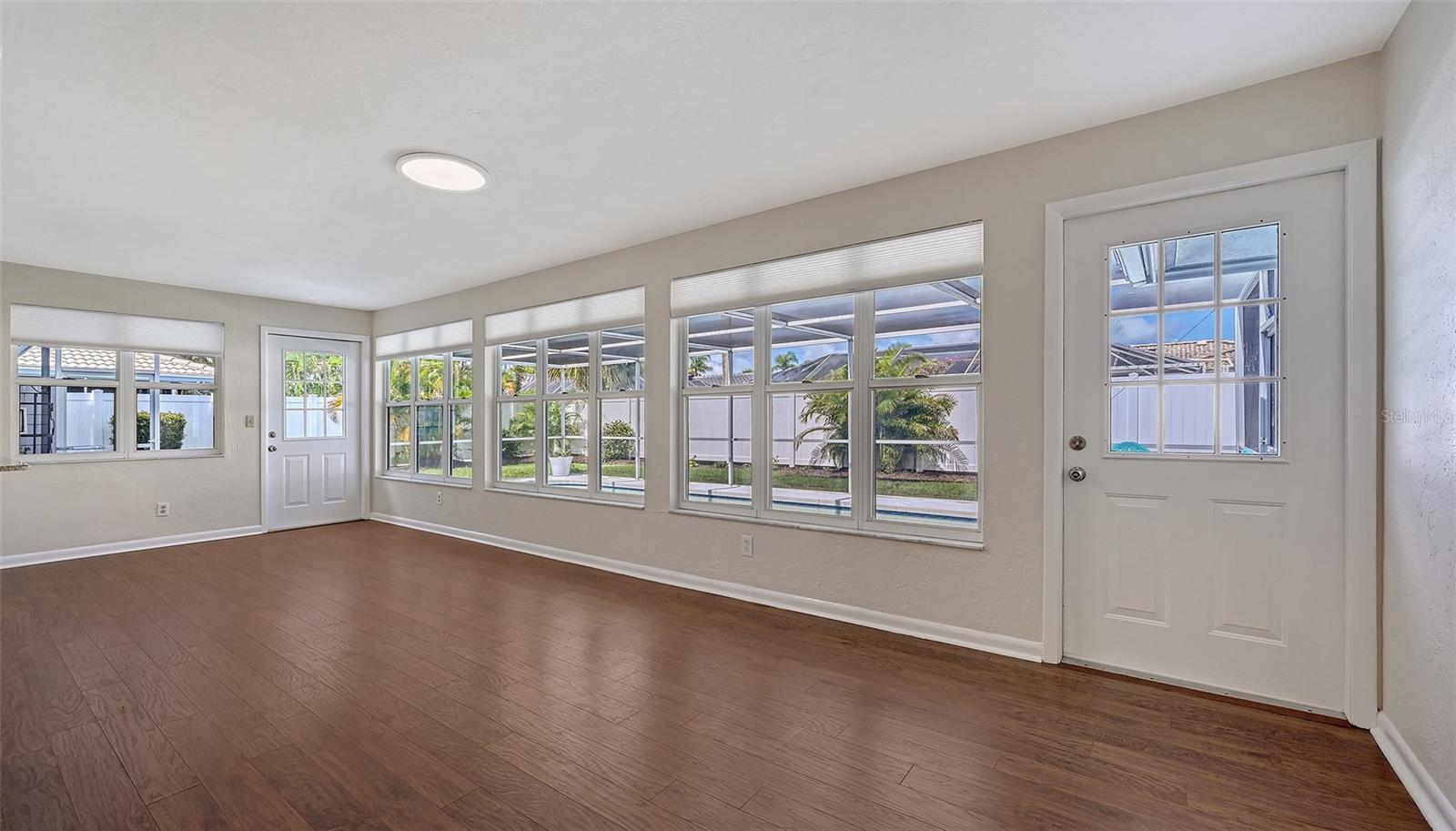 Image 13 of 33 For 2852 Captiva Drive