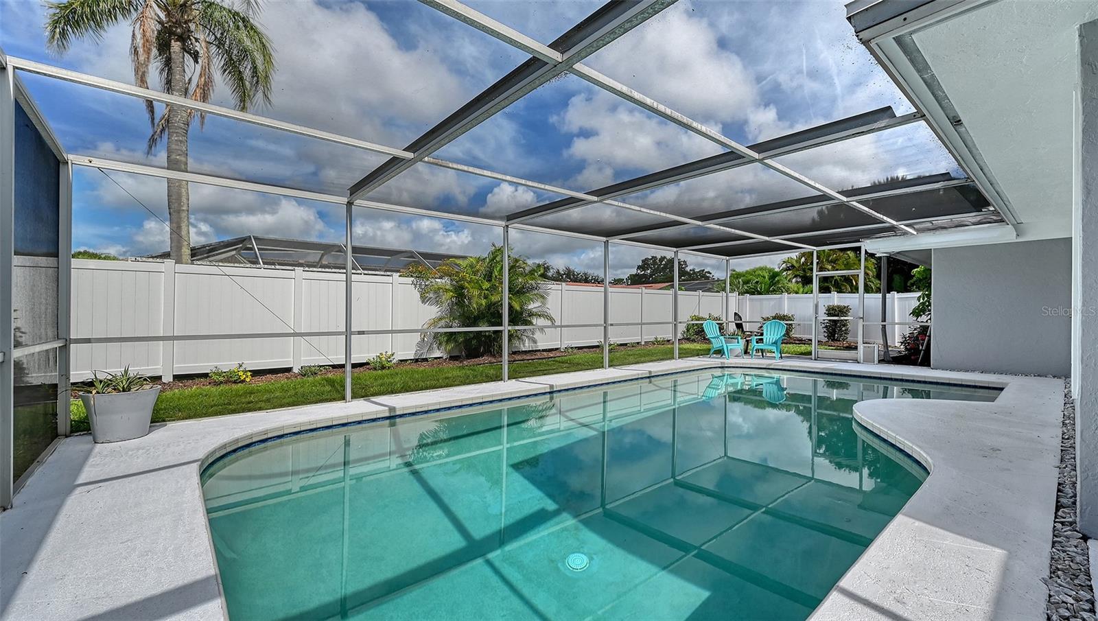 Image 28 of 33 For 2852 Captiva Drive