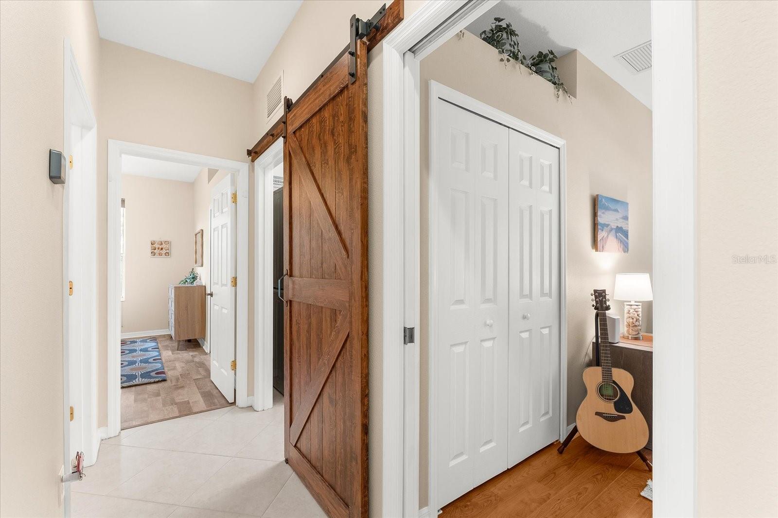 Image 23 of 56 For 5527 Simonton Street