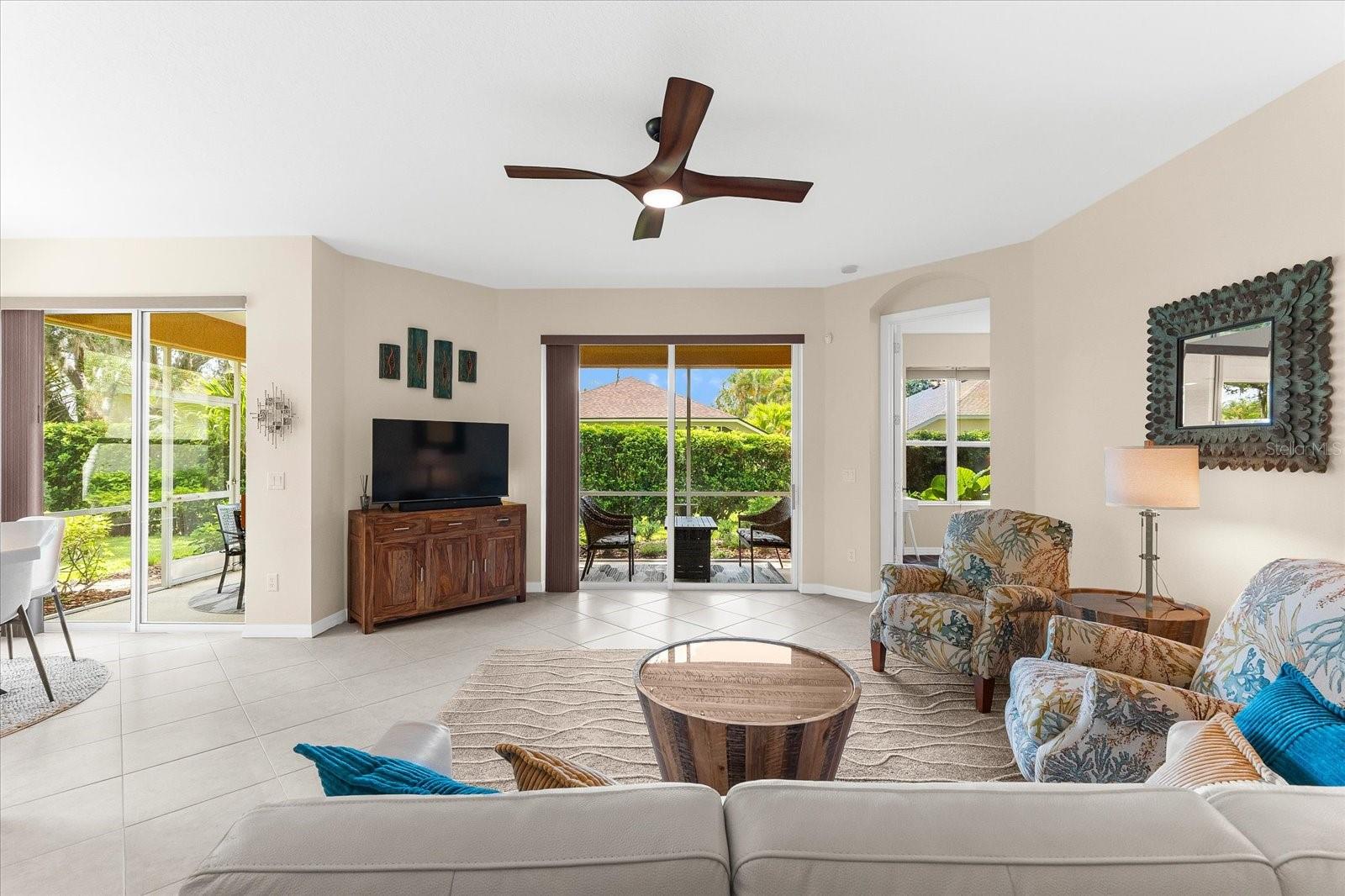Image 9 of 56 For 5527 Simonton Street