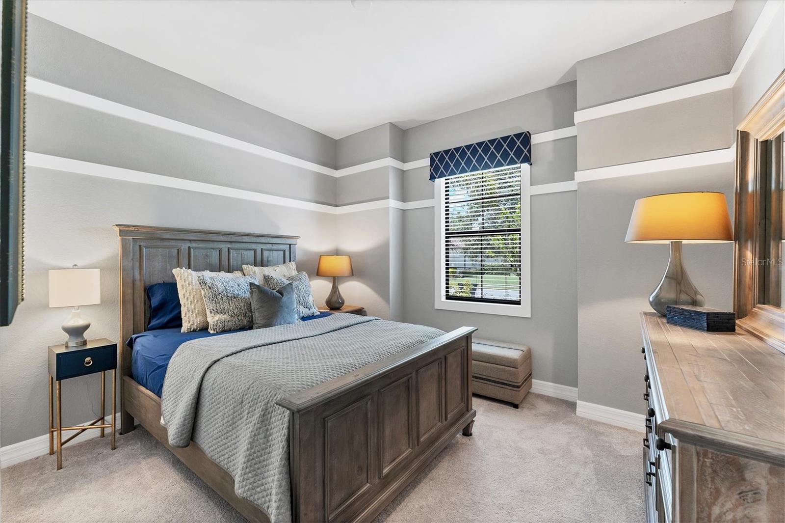 Image 26 of 83 For 16508 Hillside Circle