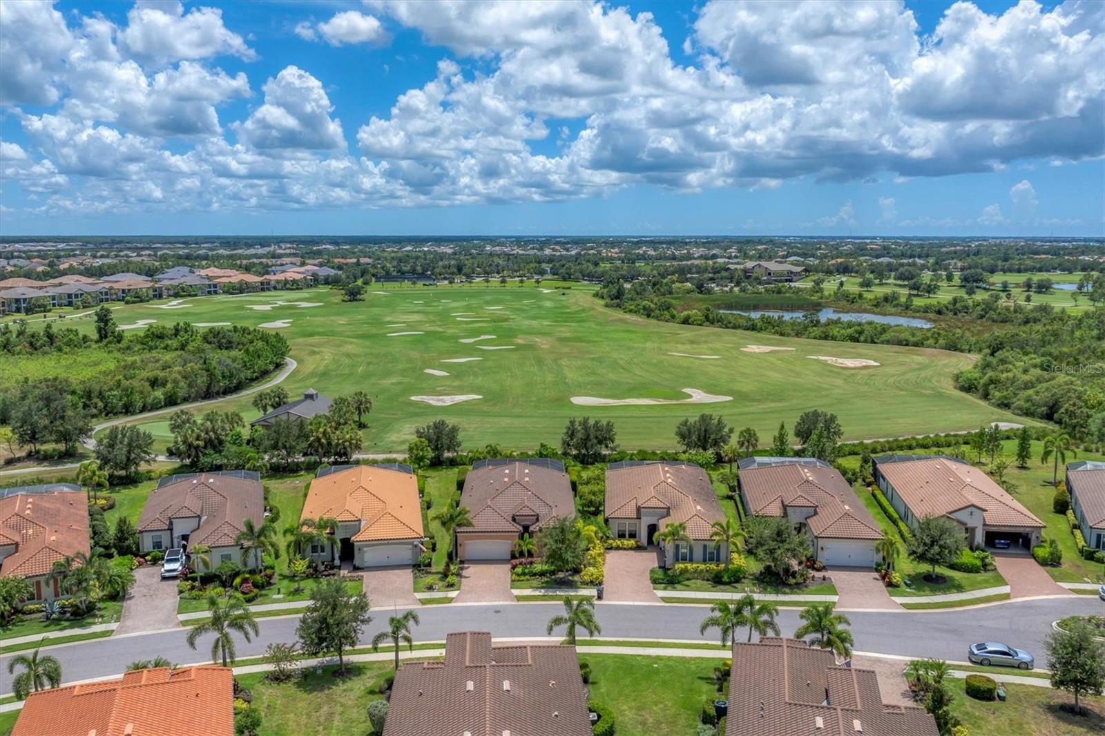 Image 46 of 83 For 16508 Hillside Circle