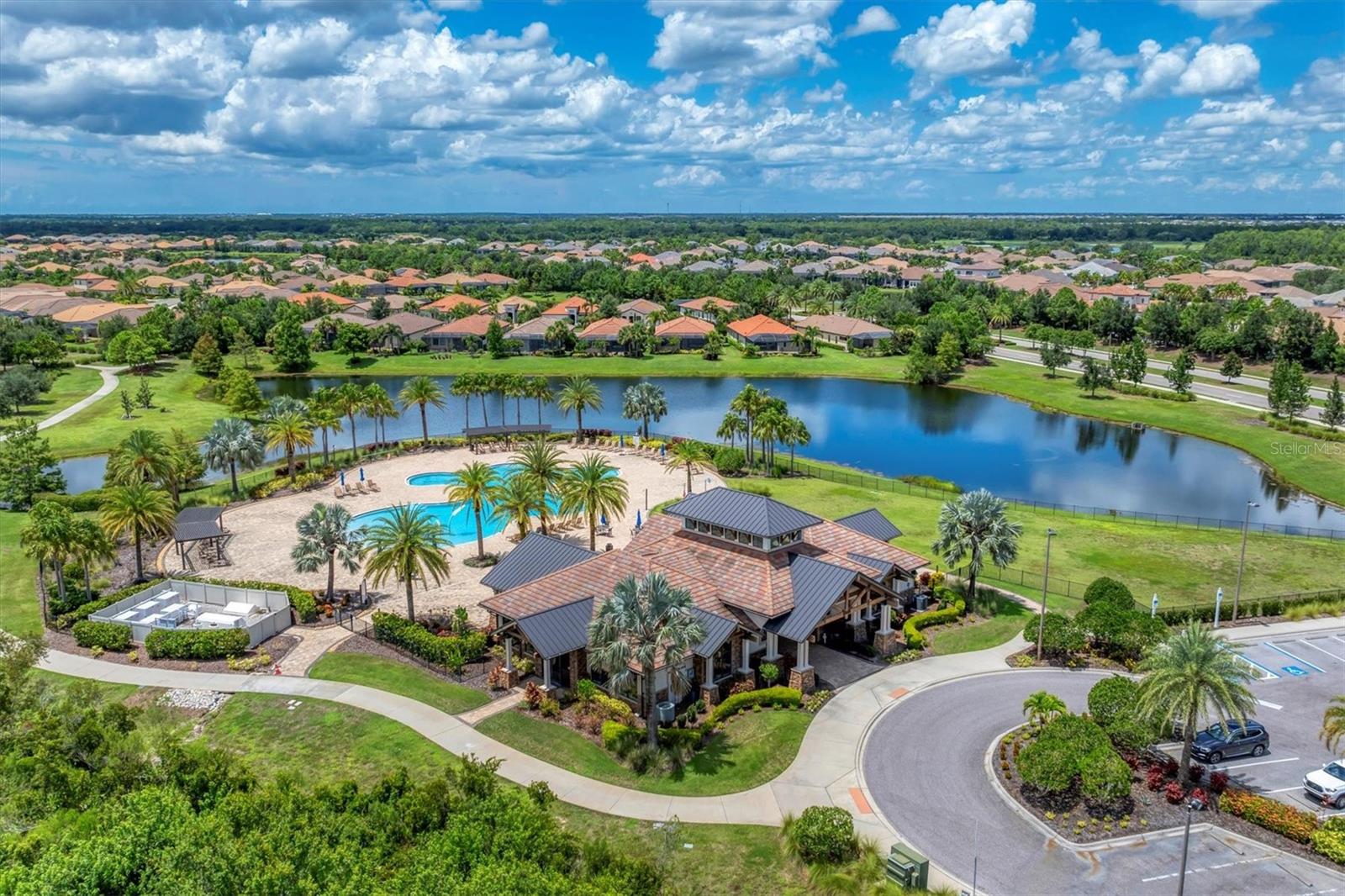 Image 51 of 83 For 16508 Hillside Circle