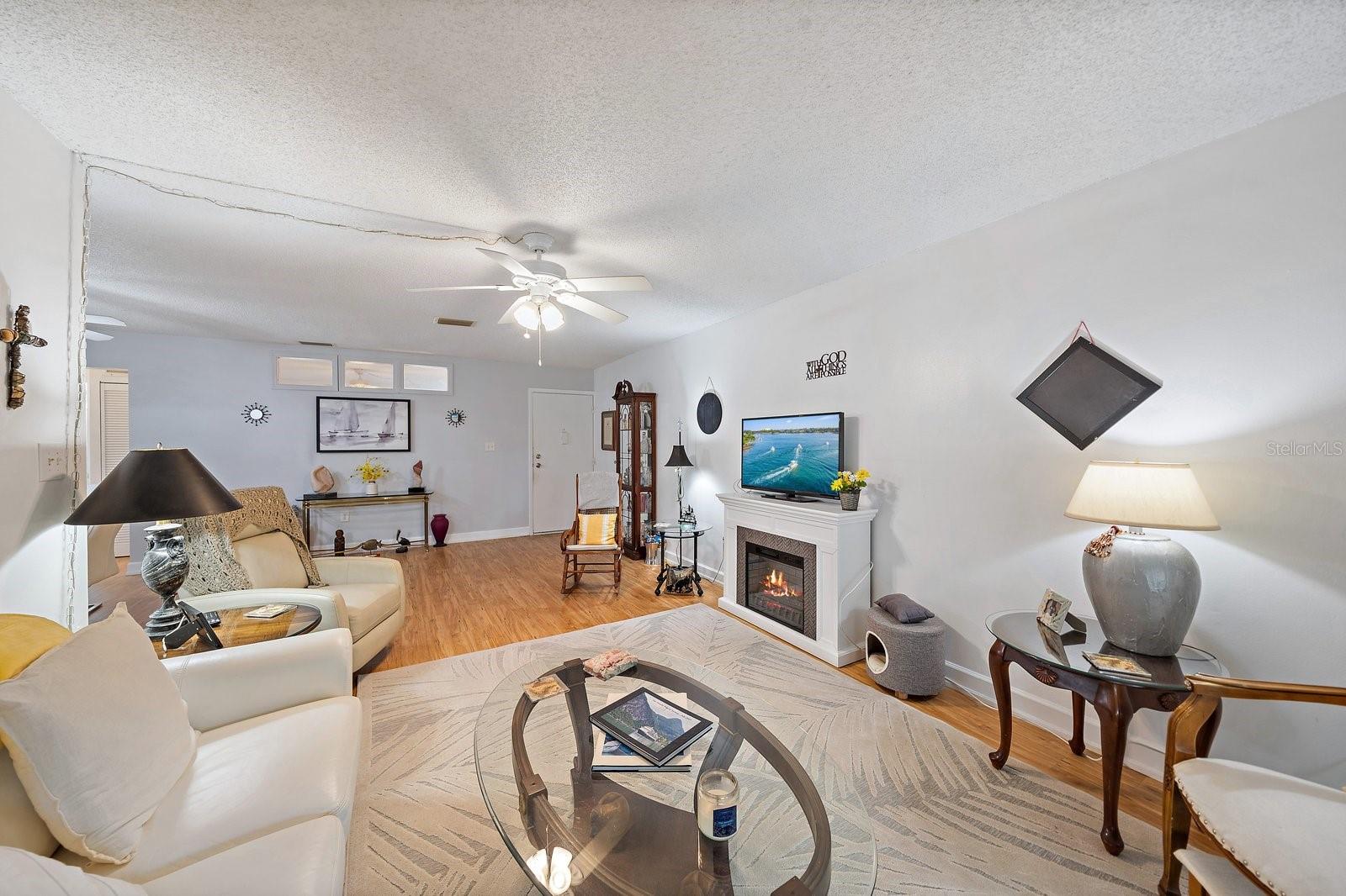 Image 11 of 45 For 4160 Fruitville Road 14