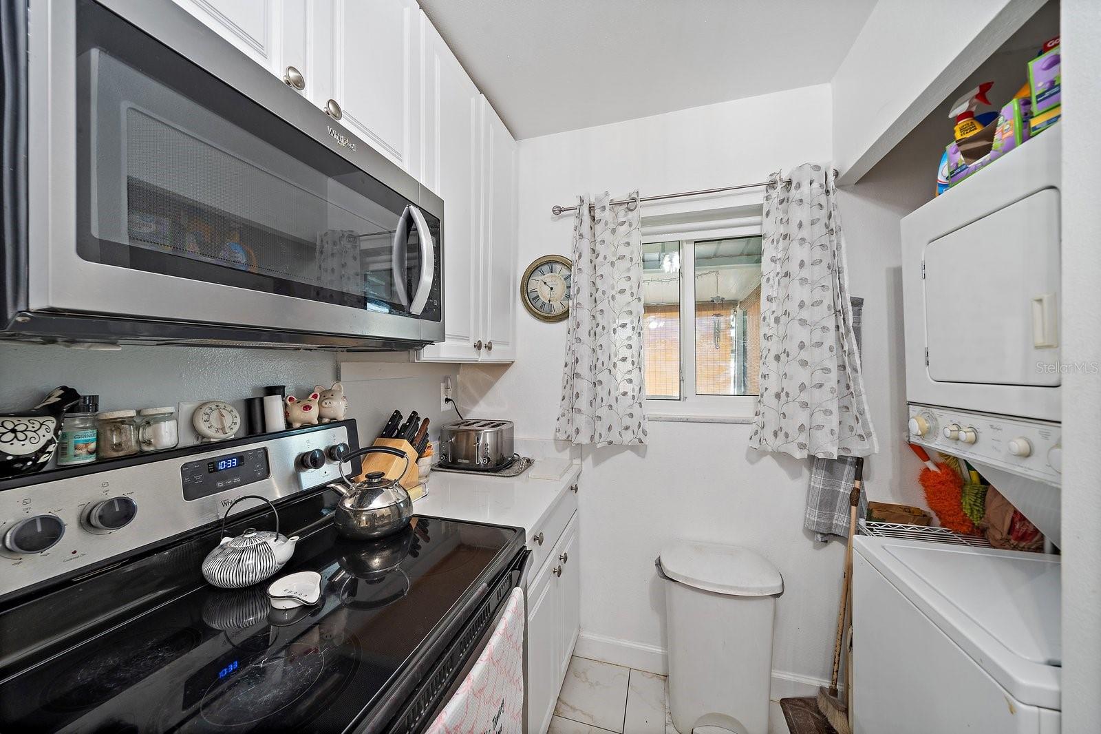 Image 16 of 45 For 4160 Fruitville Road 14