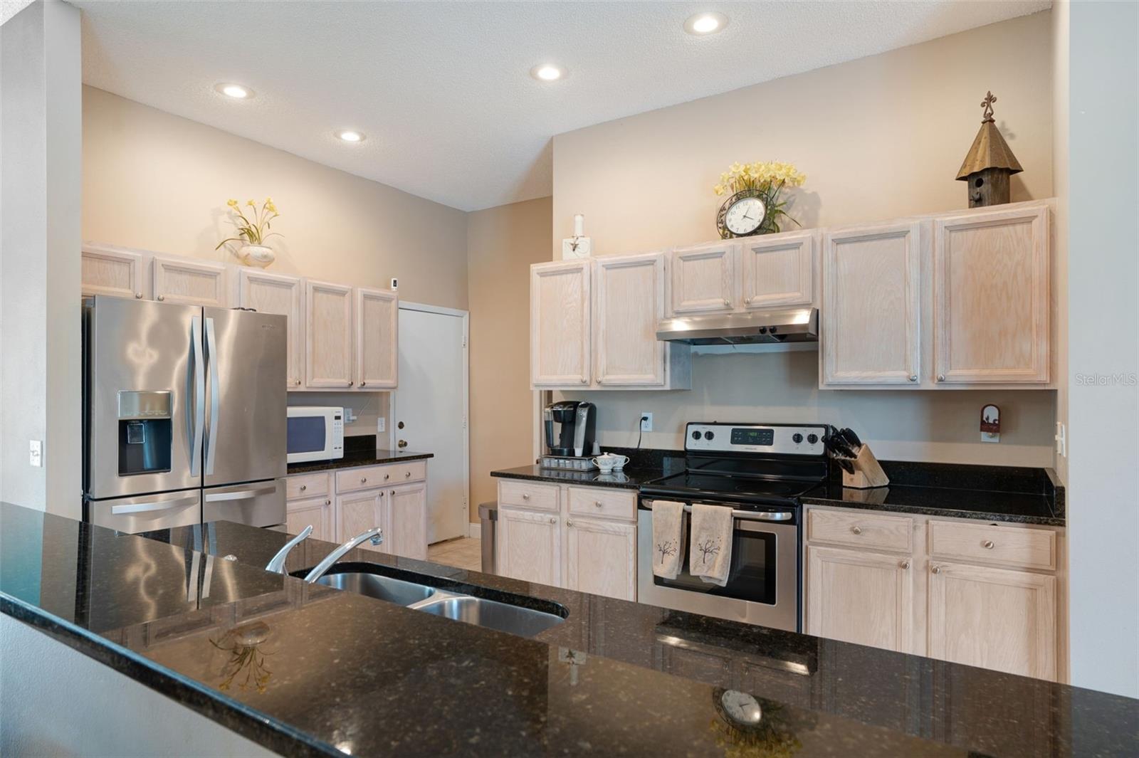 Image 44 of 58 For 111 41st Street Ne