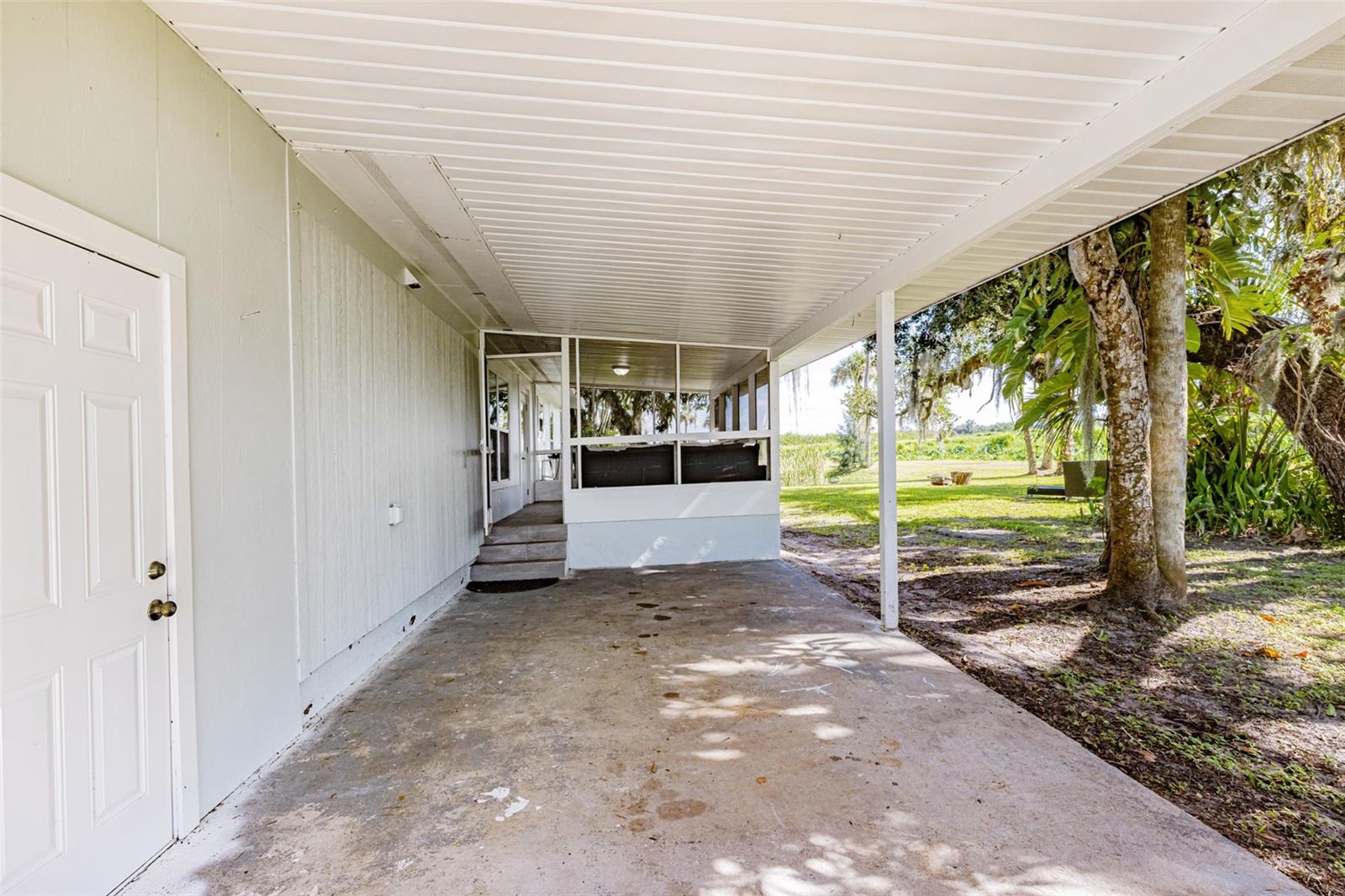 Image 70 of 86 For 19481 River Road 483