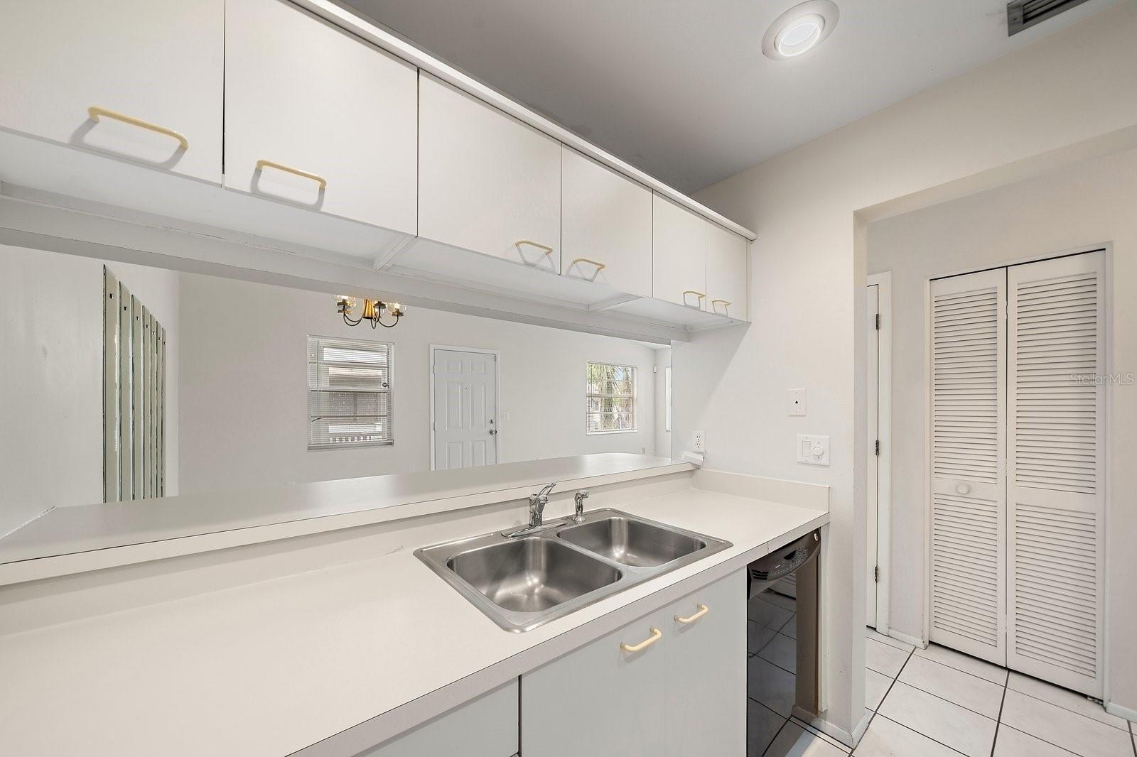 Image 14 of 29 For 3779 59th Avenue W 1050