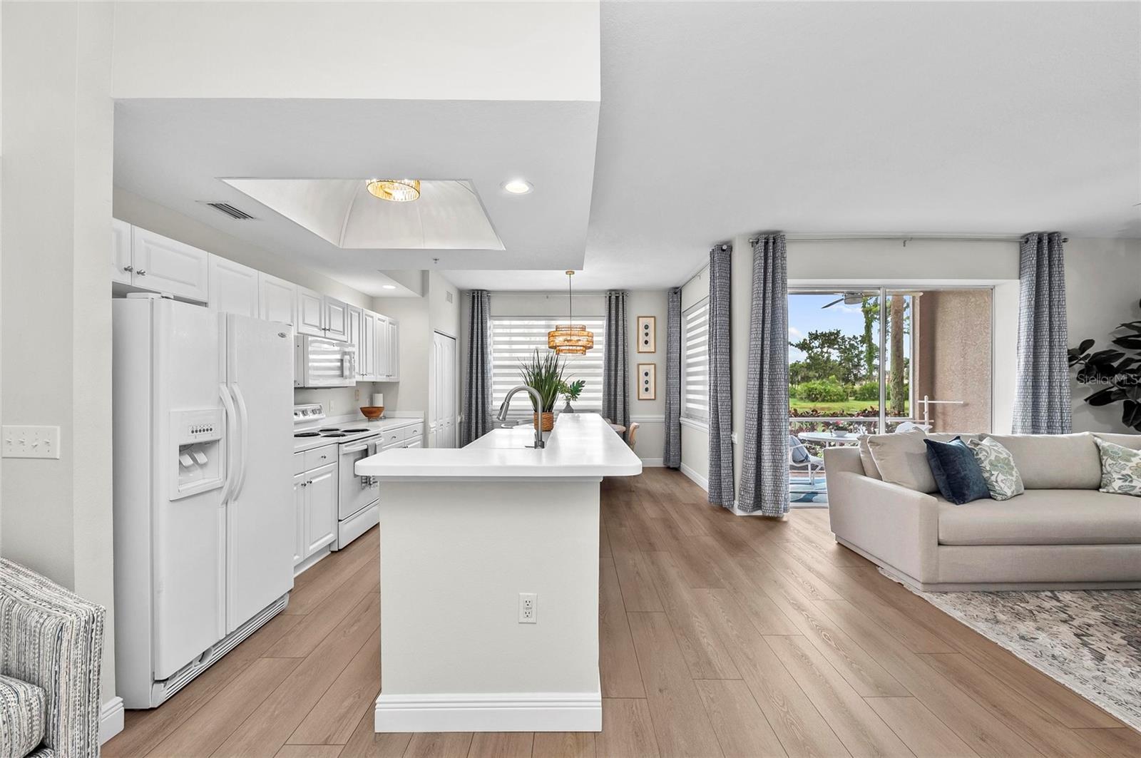 Image 32 of 46 For 5280 Hyland Hills Avenue 1812