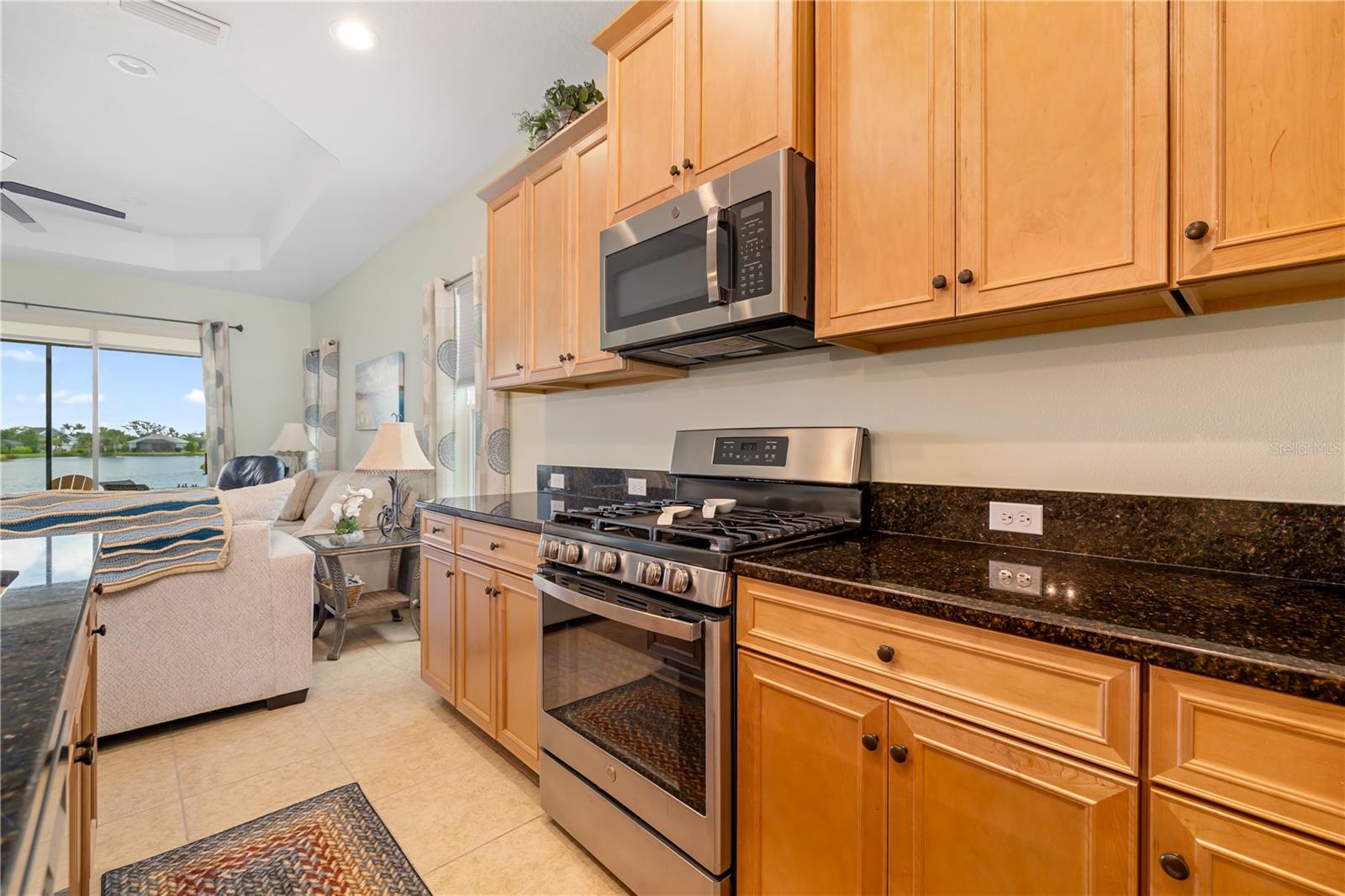 Image 9 of 70 For 4716 Foxtail Drive