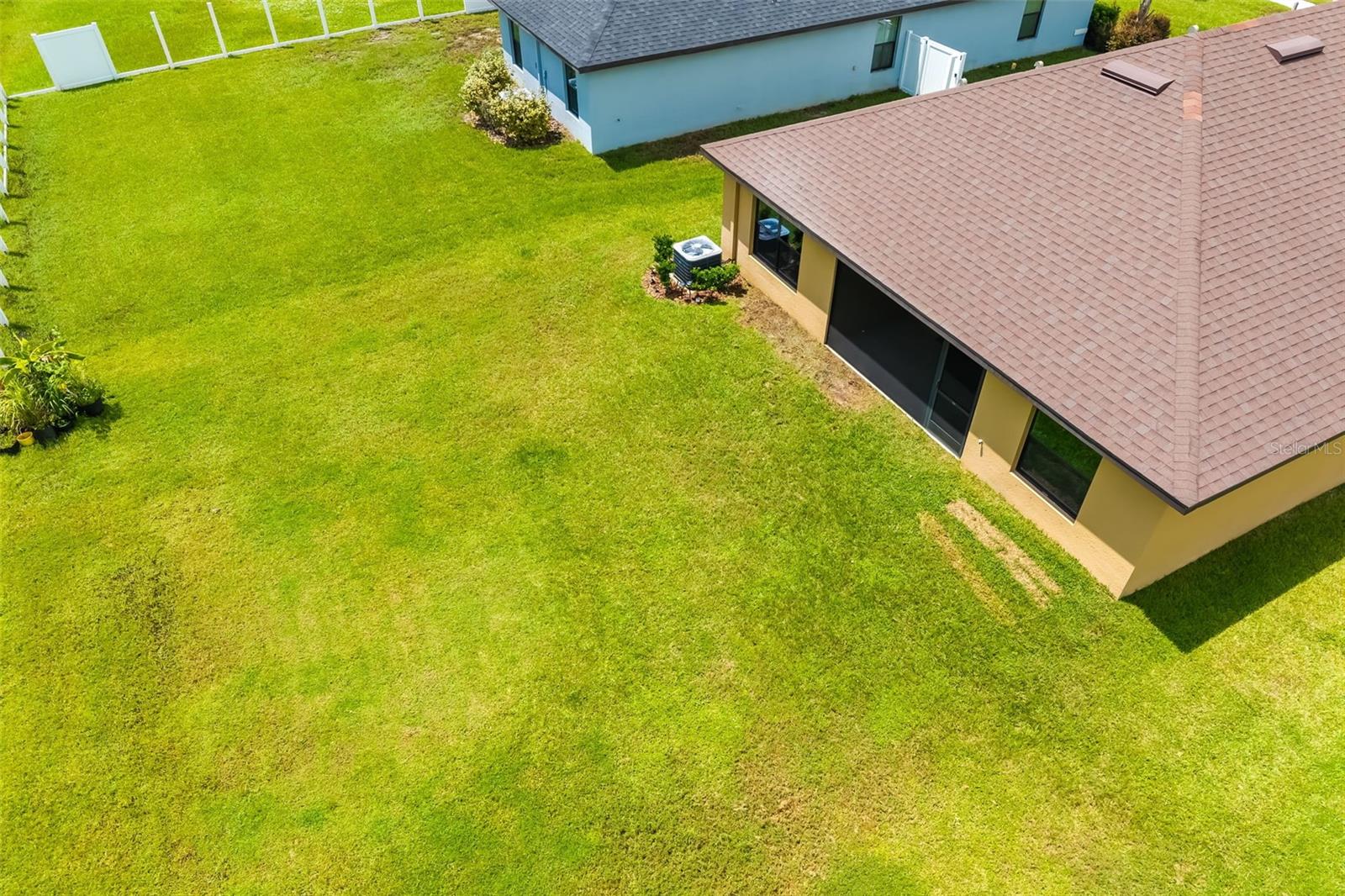 Image 37 of 51 For 4818 95th Terrace E