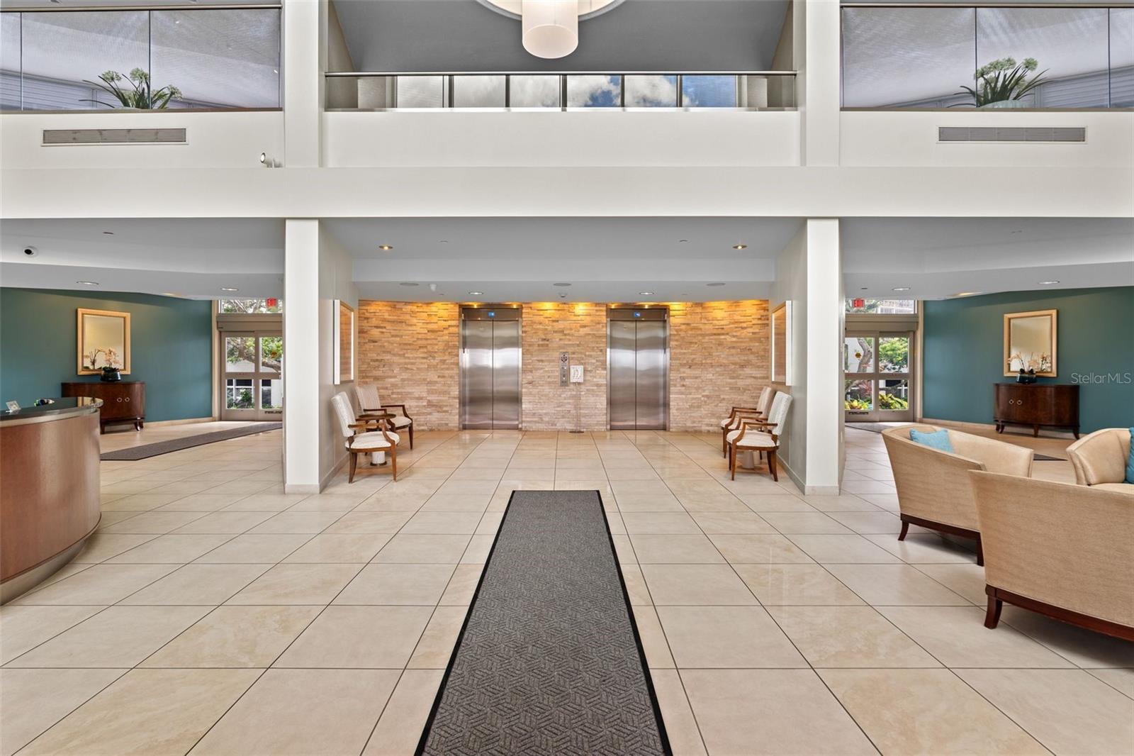 Image 4 of 57 For 988 Blvd Of The Arts  1017