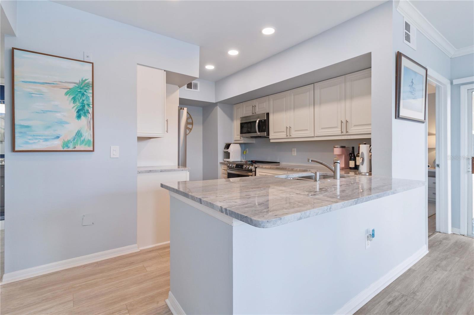 Image 11 of 41 For 1005 Villagio Circle 108