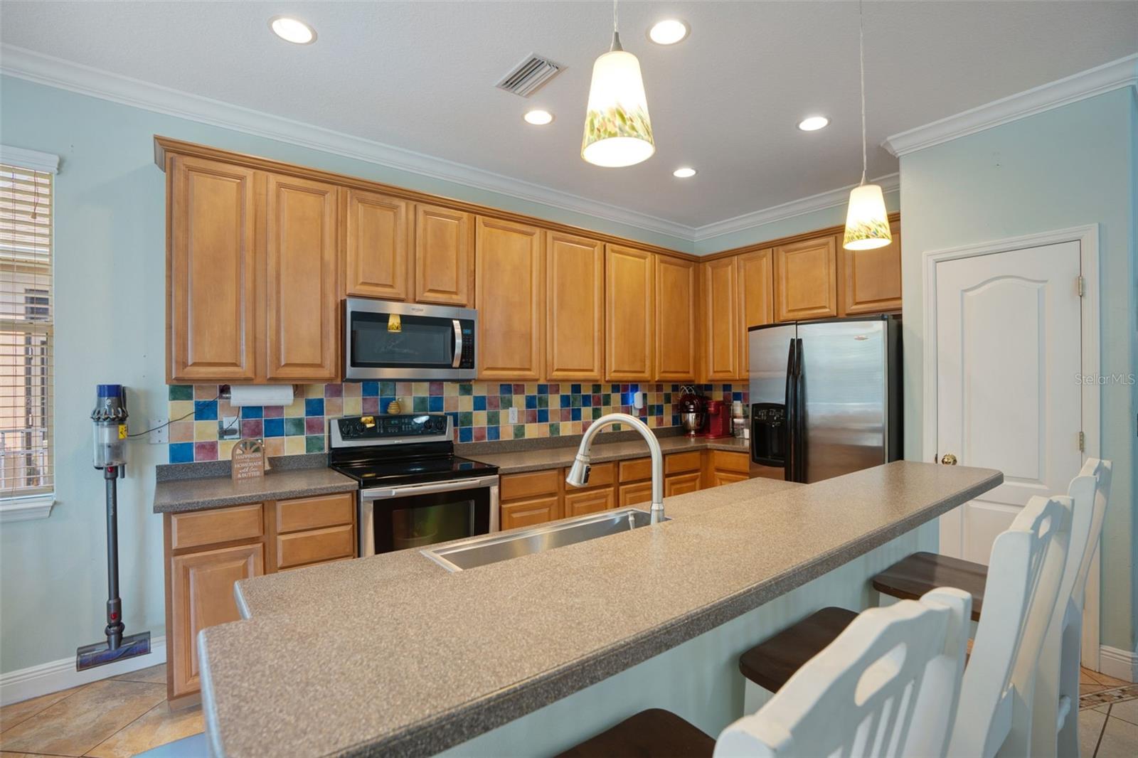 Image 18 of 41 For 9047 39th Street Circle E
