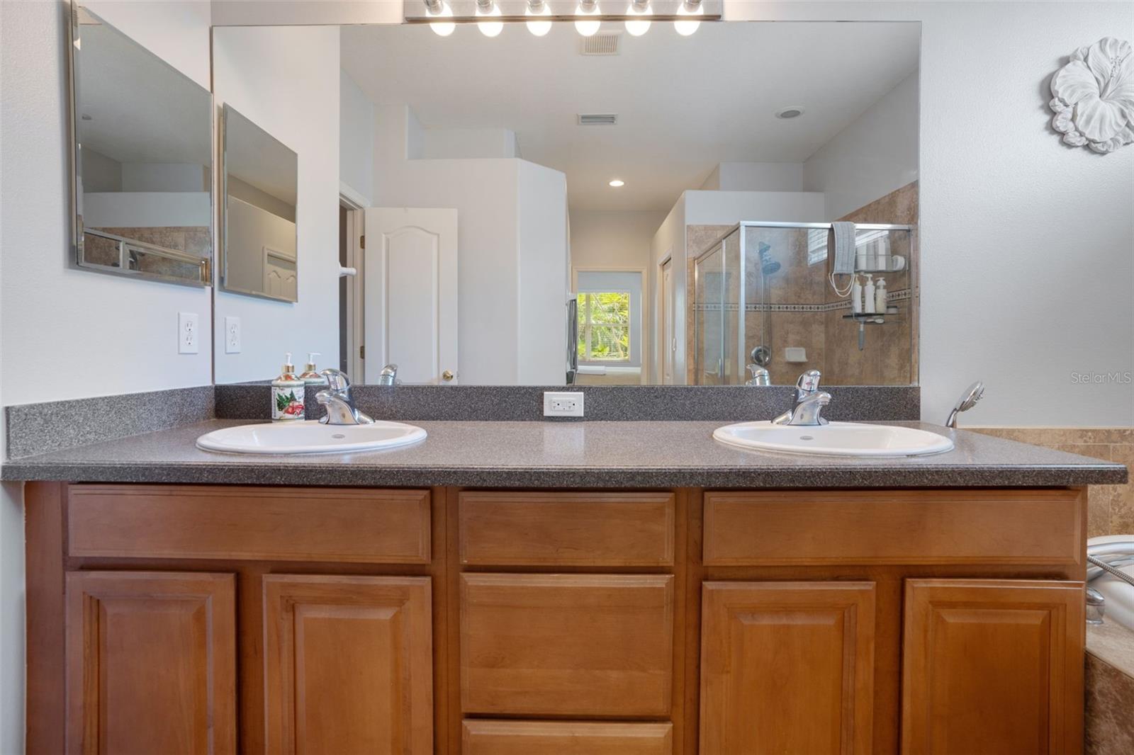 Image 27 of 41 For 9047 39th Street Circle E