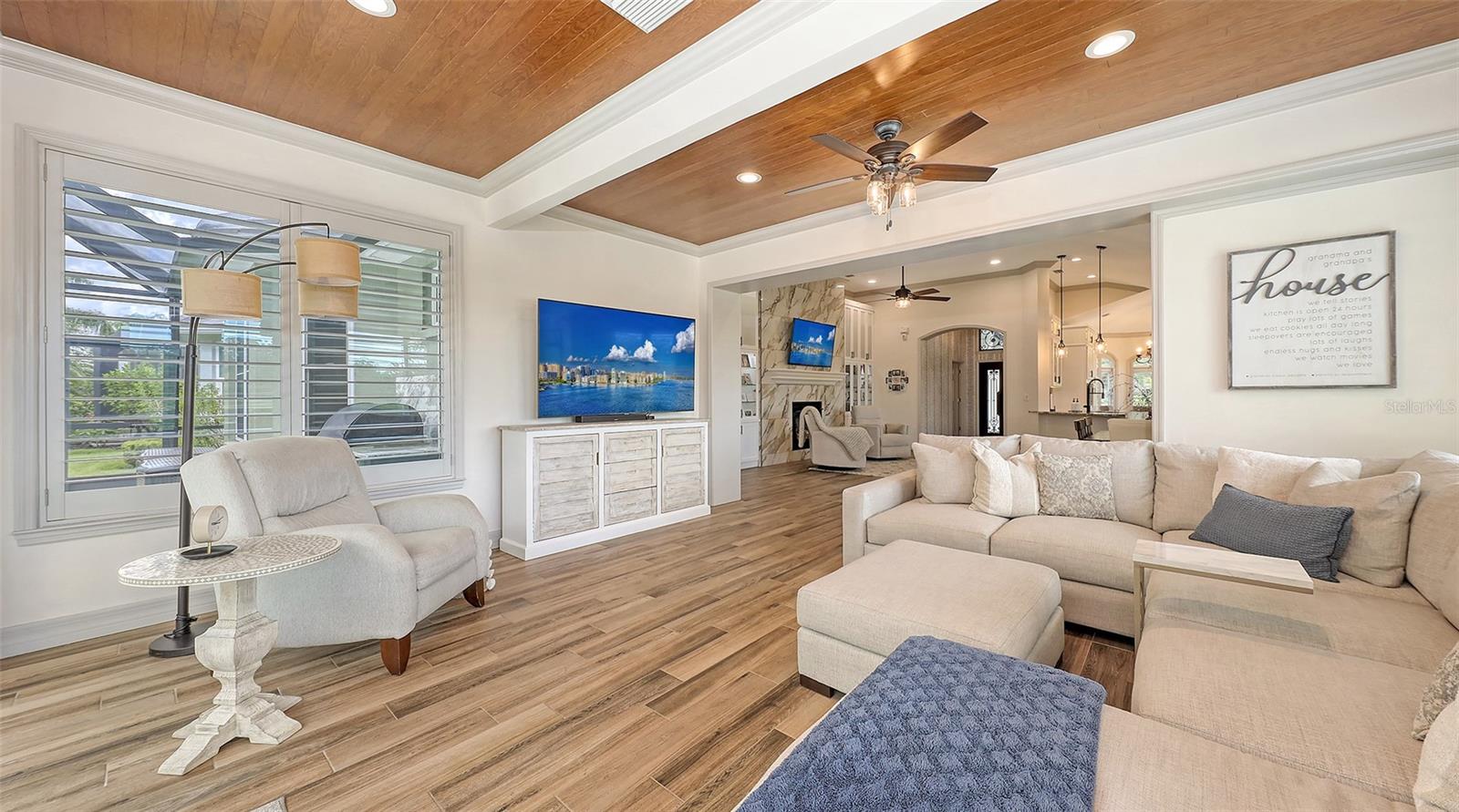 Image 18 of 52 For 6505 Oakland Hills Drive