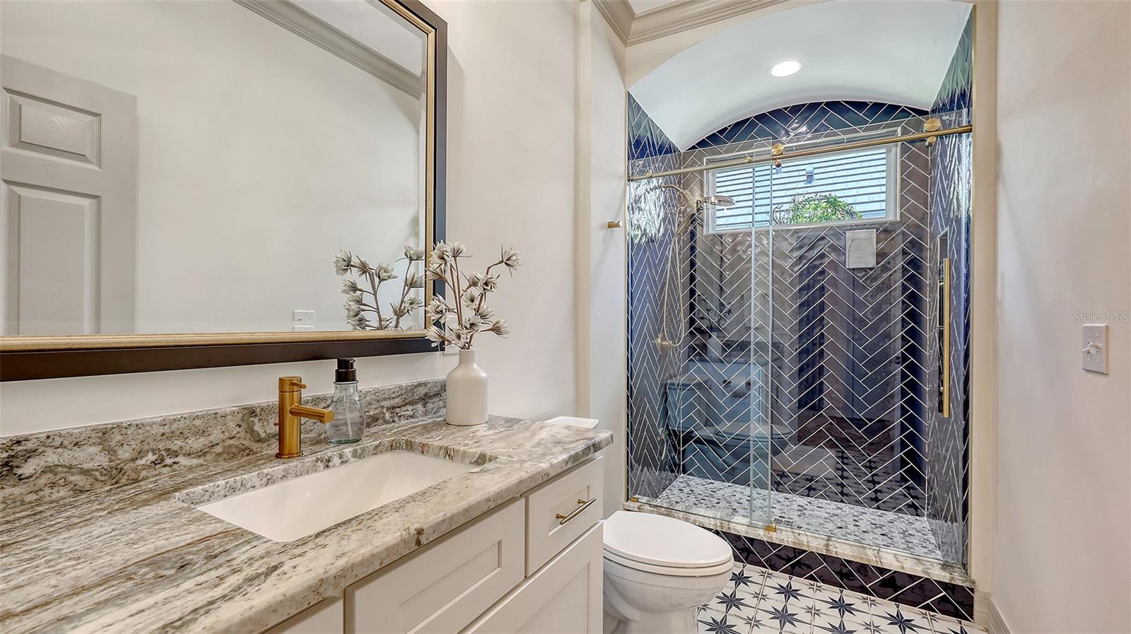 Image 30 of 52 For 6505 Oakland Hills Drive