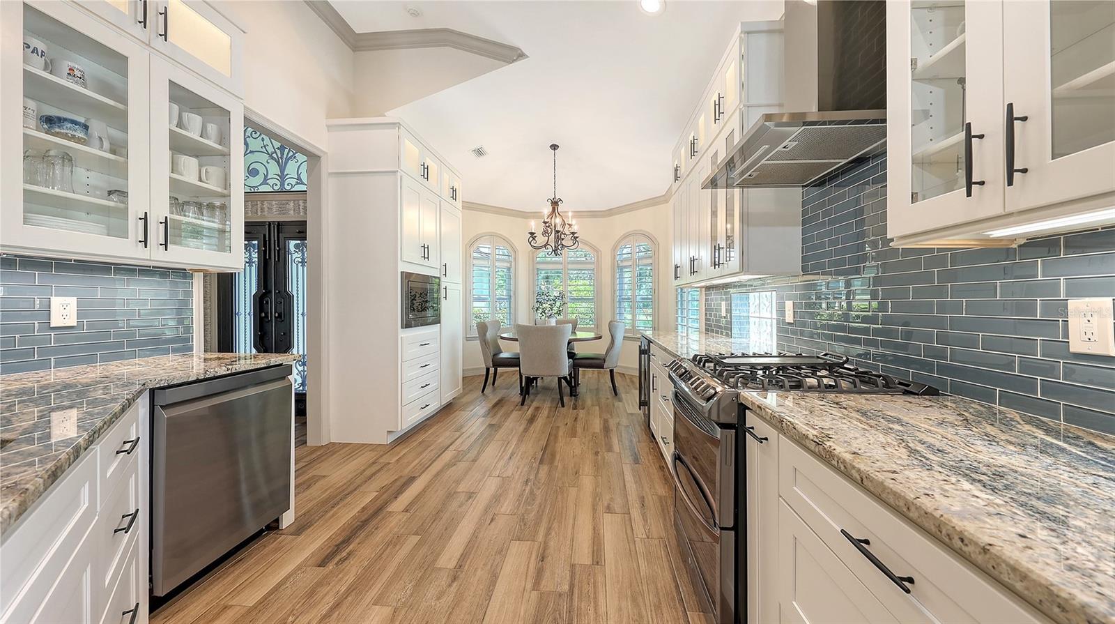 Image 7 of 52 For 6505 Oakland Hills Drive