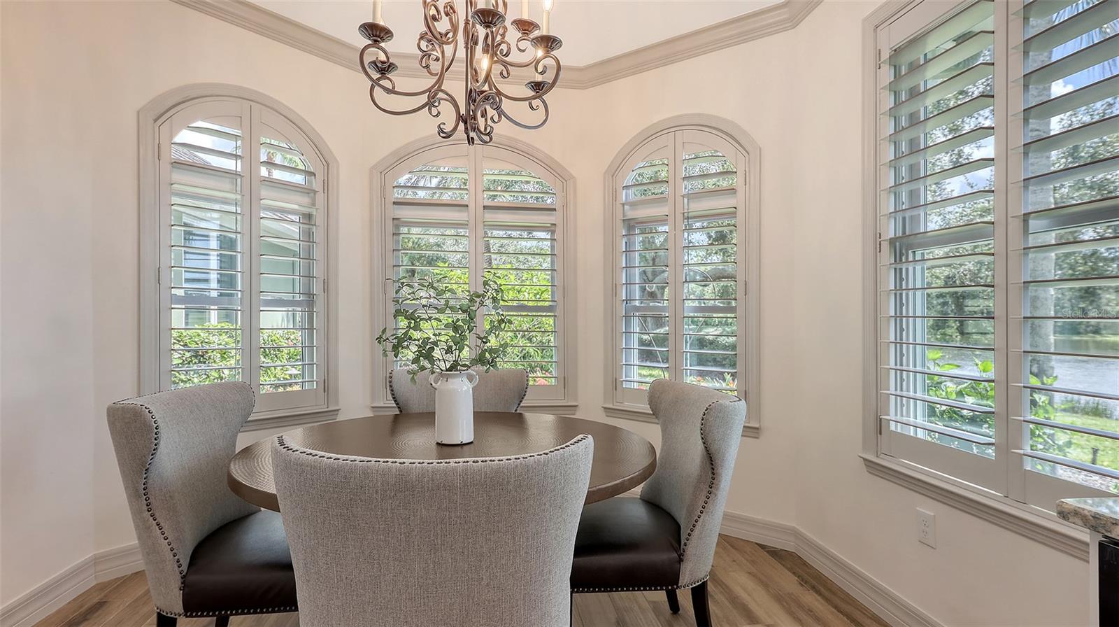 Image 8 of 52 For 6505 Oakland Hills Drive