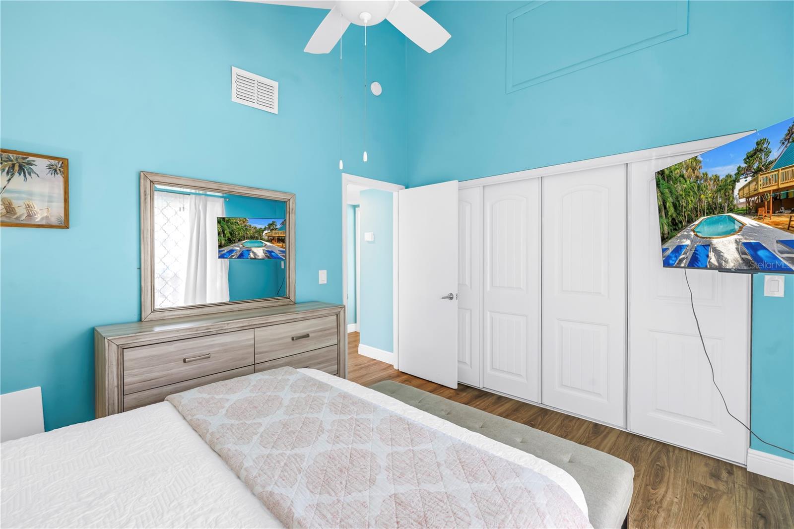 Image 38 of 67 For 156 Siesta Drive