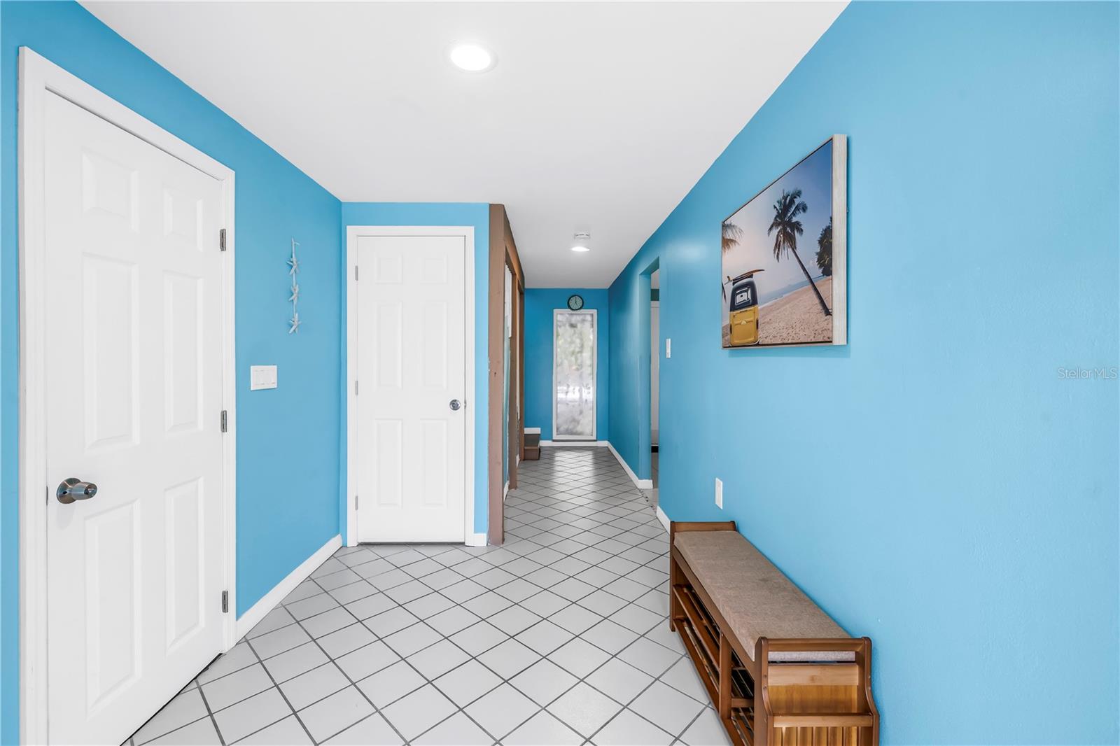 Image 4 of 67 For 156 Siesta Drive