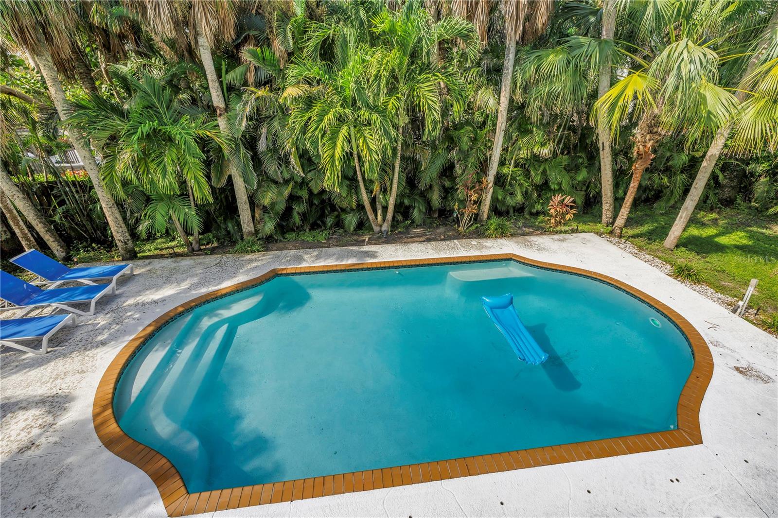 Image 57 of 67 For 156 Siesta Drive