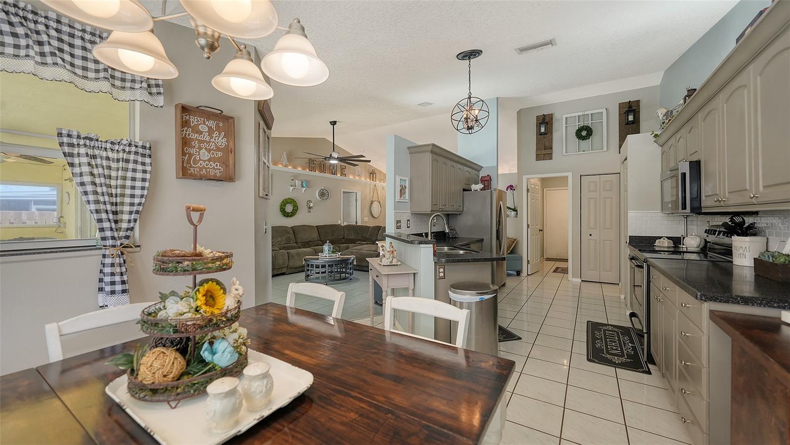Image 17 of 44 For 5111 13th Avenue Drive W