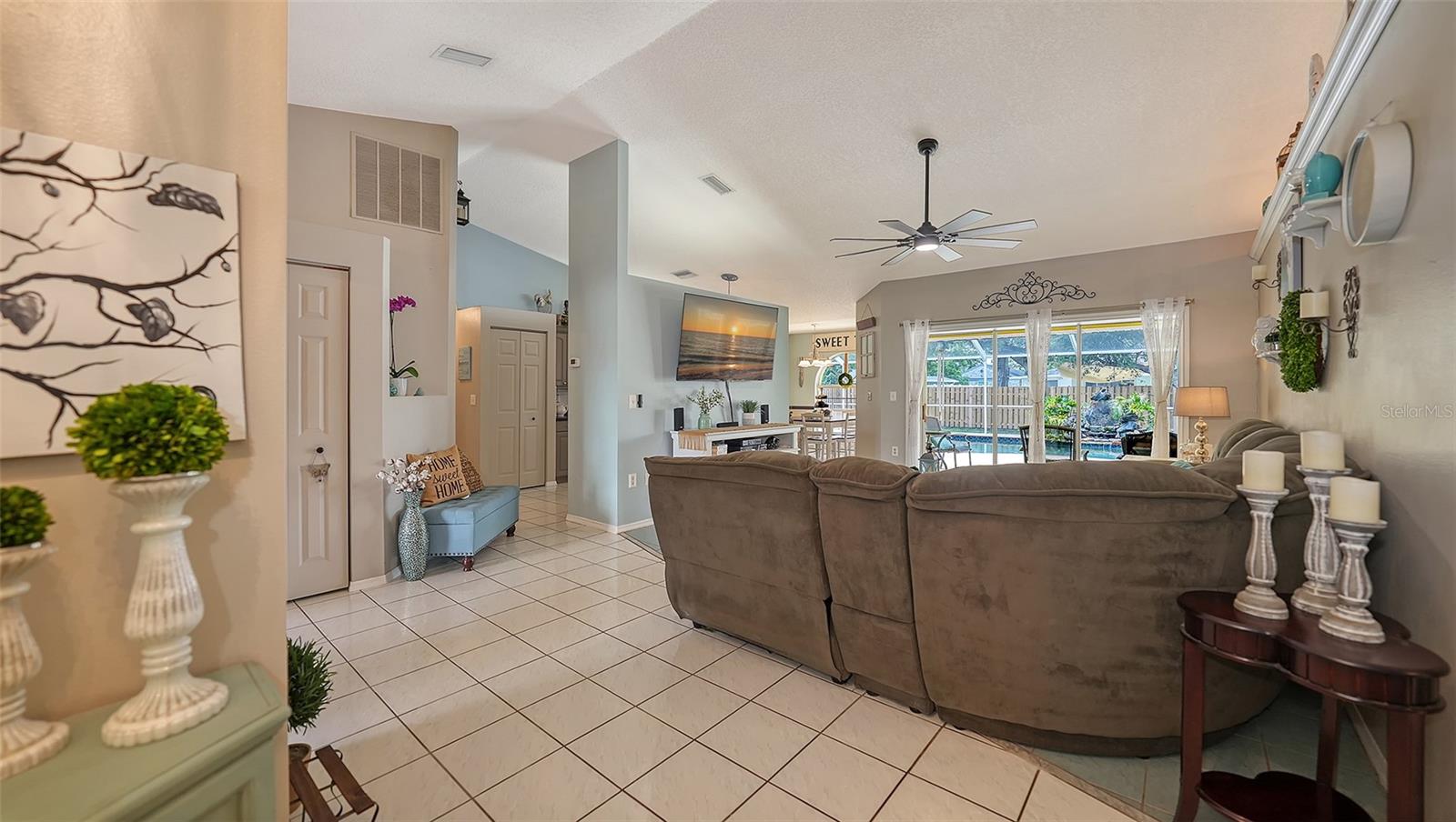 Image 6 of 44 For 5111 13th Avenue Drive W