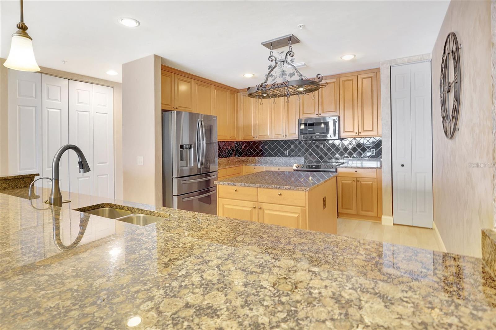 Image 11 of 43 For 87 Vivante Boulevard 403