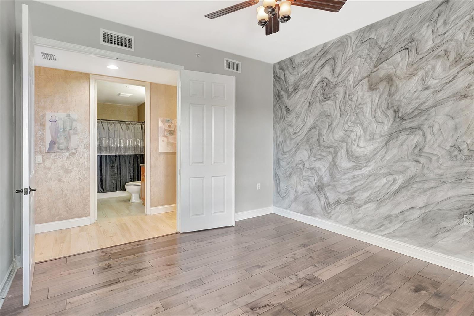 Image 21 of 43 For 87 Vivante Boulevard 403