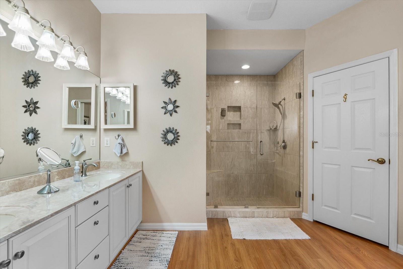 Image 22 of 64 For 1229 Palm View Road